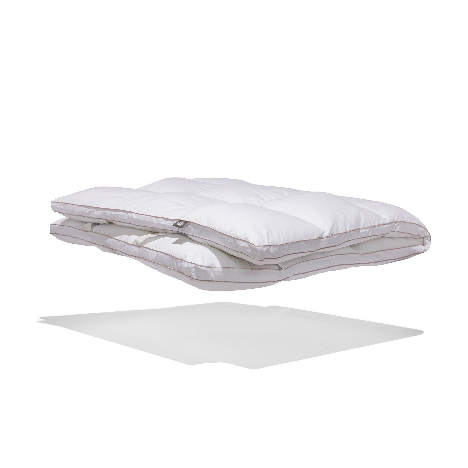 Matelas en polyester gel microfibre alternative au duvet