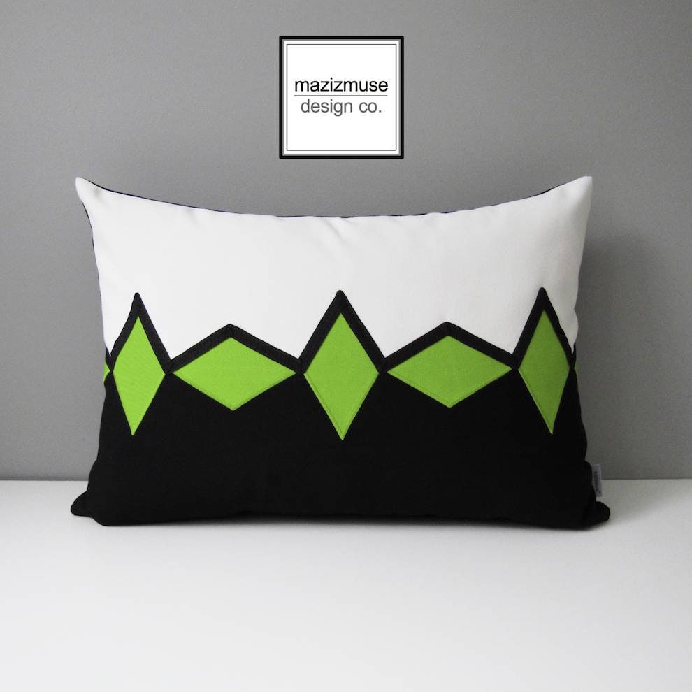 Housse de coussin d'extérieur moderne, motif géométrique vert et noir Sunbrella