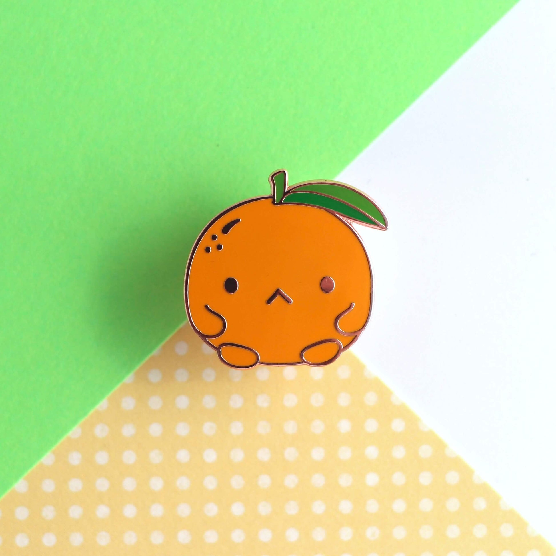 Broche en émail Clémentine grincheuse