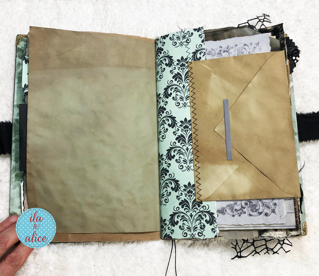 Journal d'Halloween gothique et étrange - Sorcière et chat noir