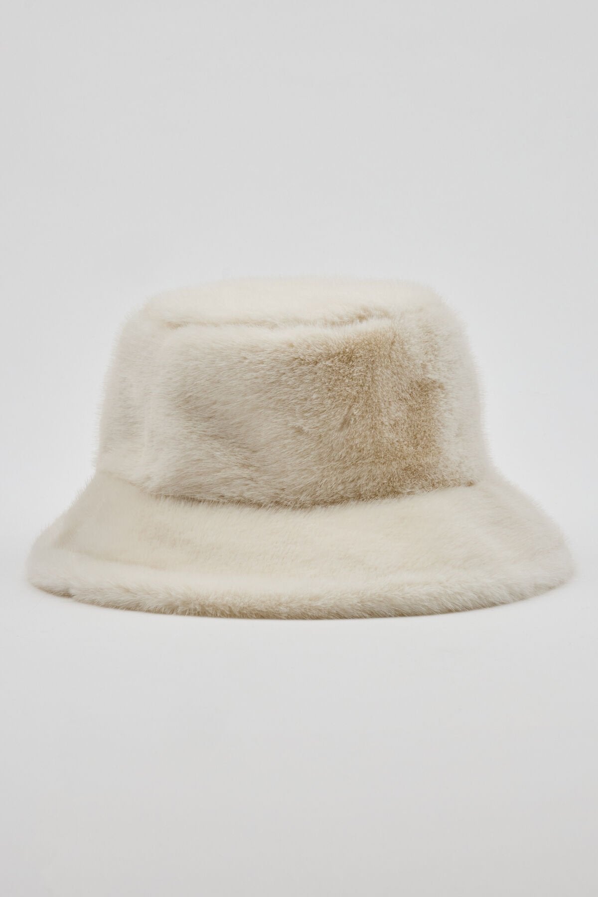 Chapeau bob entièrement en fourrure