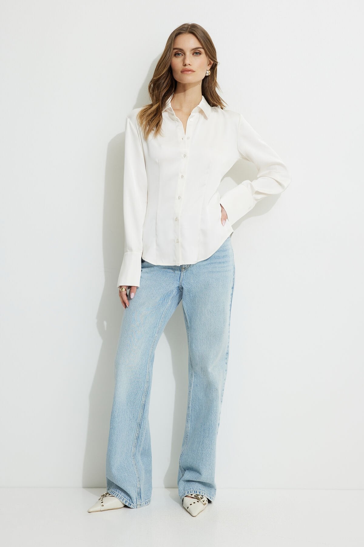 Chemise cintrée en satin