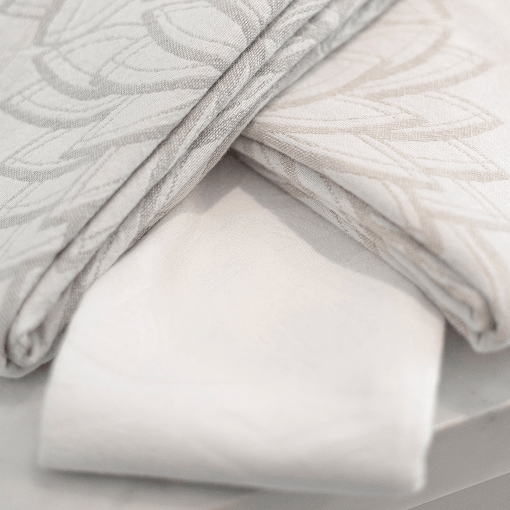Everyday Luxury Turkish Body Towel in Oat & White Geometric Floral