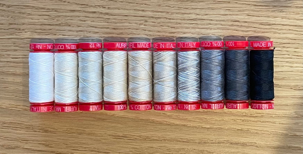 Fil Aurifil - Ensemble en niveaux de gris