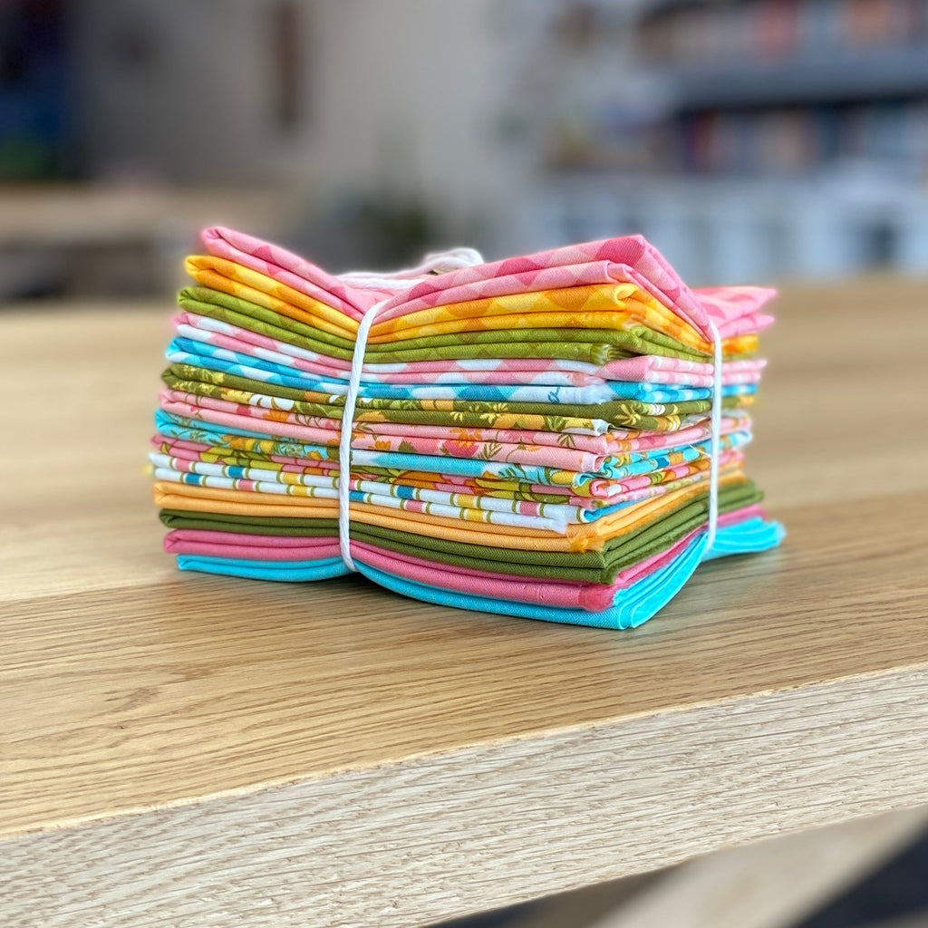 Retro Fat Quarter Bundle