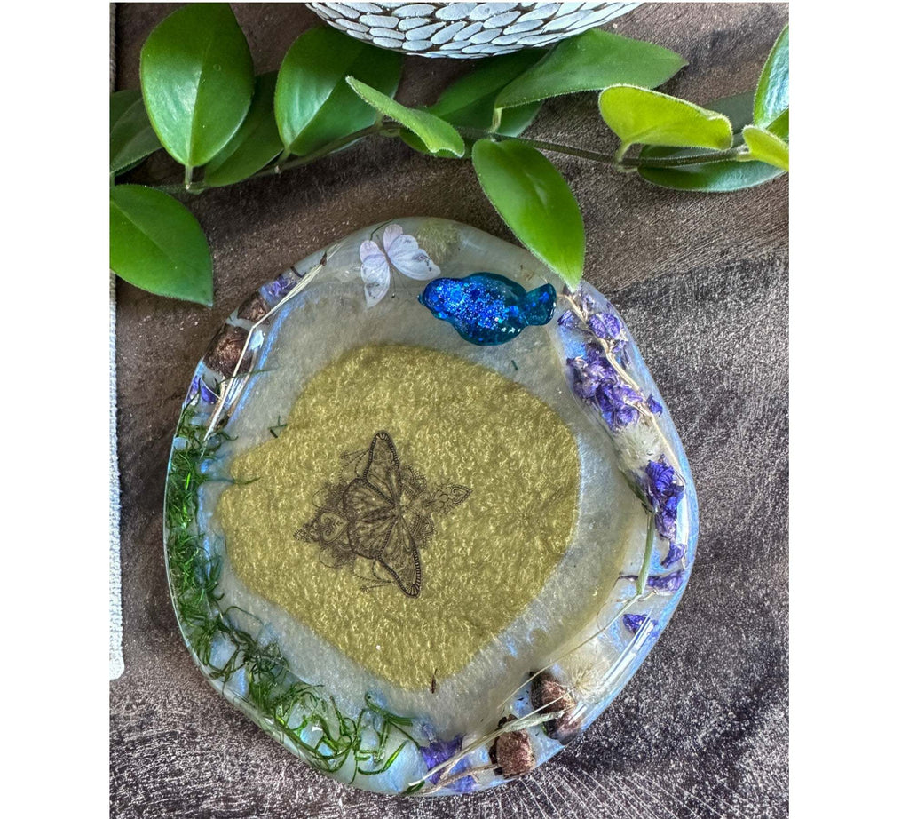 Whimsical Botanicals - Plateau à bibelots en résine fait main avec oiseau bleu