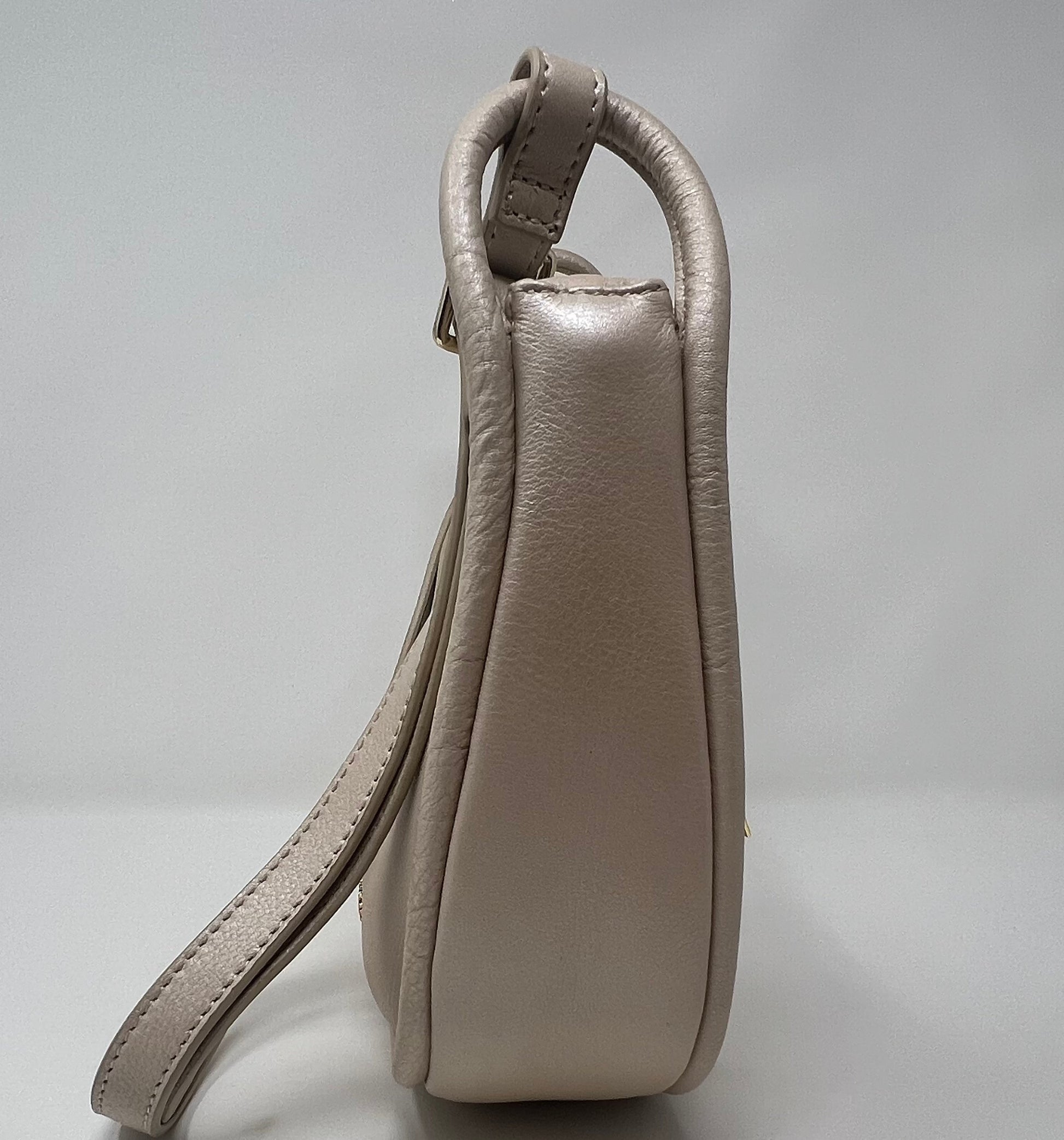 Petit Sac à Bandoulière en Cuir Champagne, Sabrina