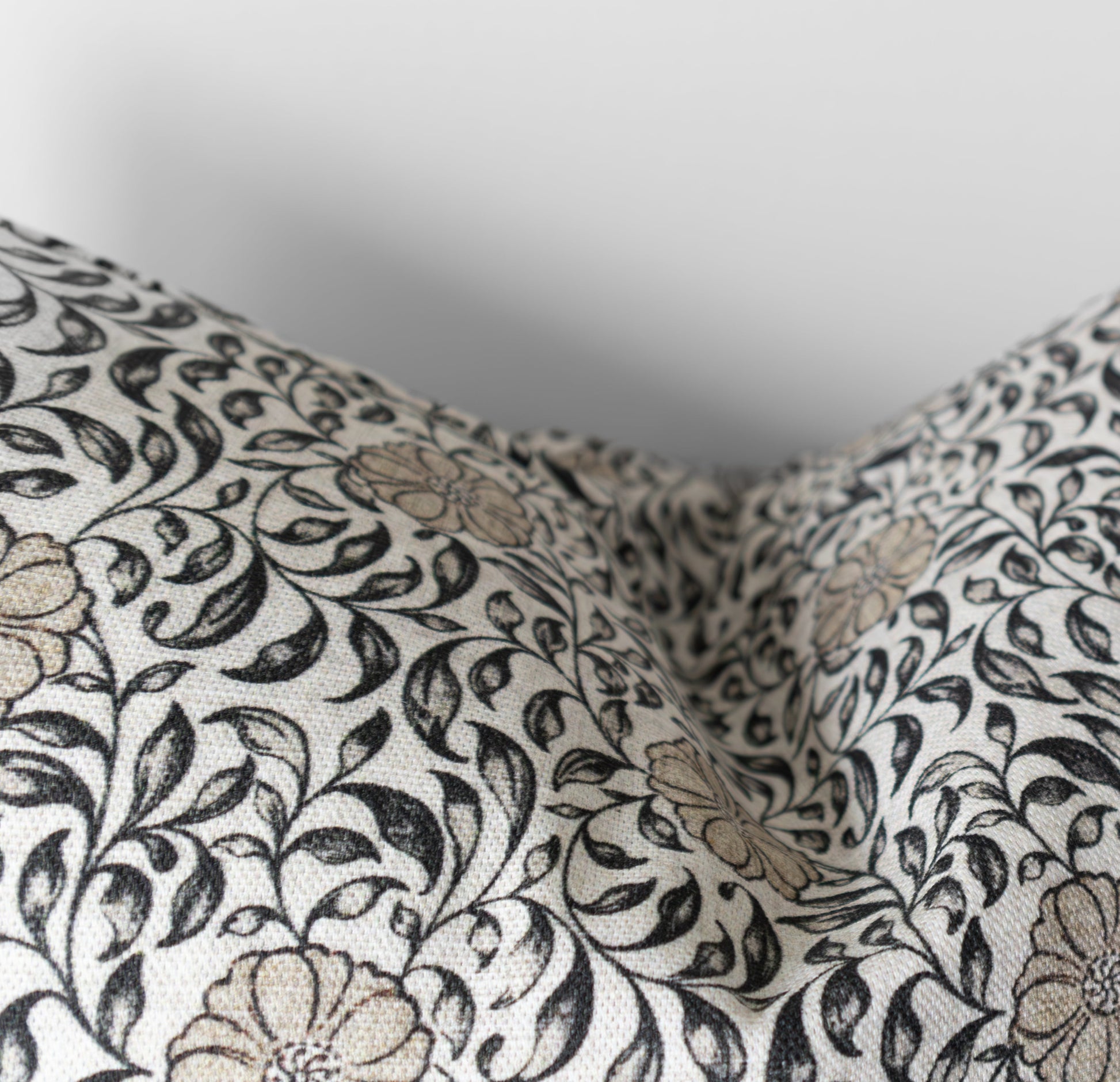 Fleur de Vie | Housse de coussin florale 
