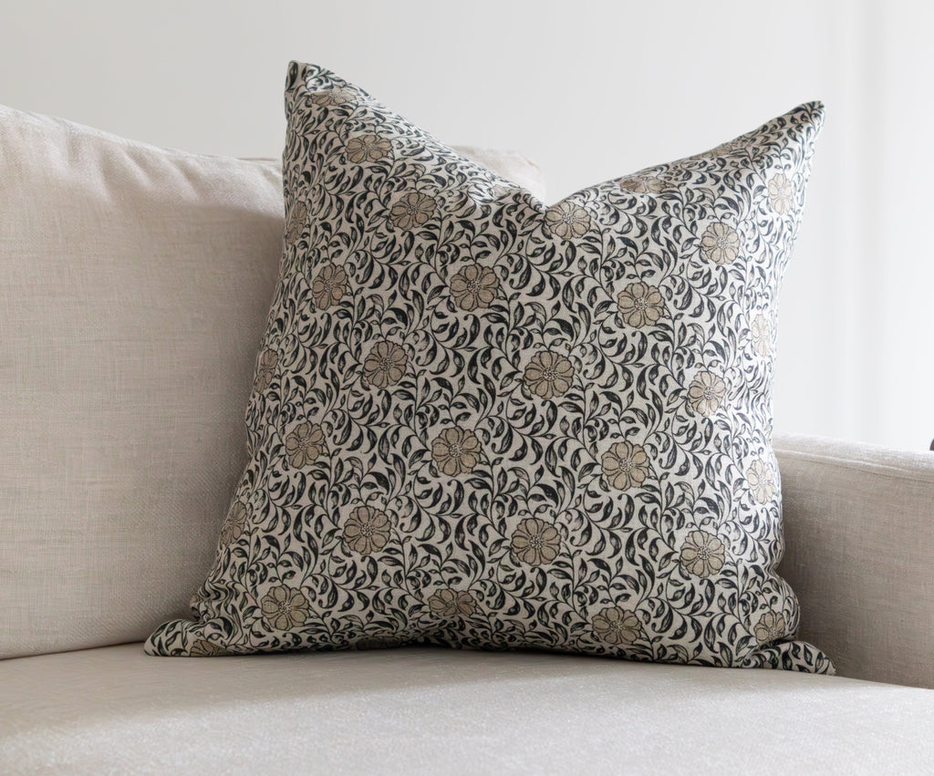 Fleur de Vie | Housse de coussin florale 