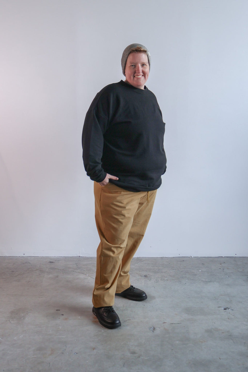 Le pantalon décontracté en coton biologique couleur miel