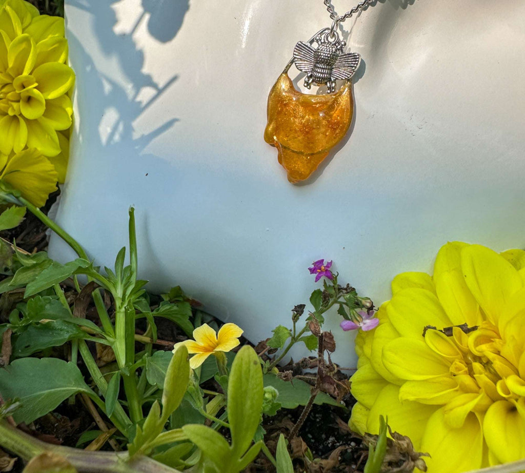 Dripping Honey Teardrop Pendant with Silver Bee Charm –Nature-Inspired