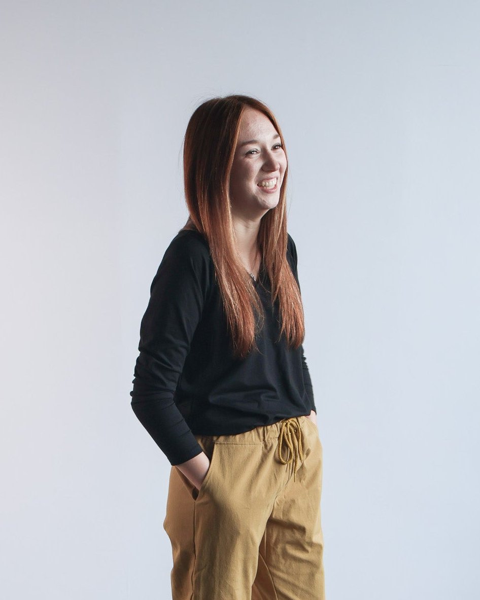 Le pantalon décontracté en coton biologique couleur miel