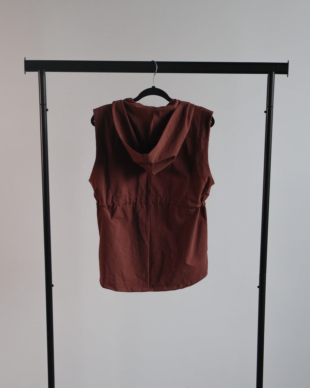The Easy Layer Cotton Hooded Vest in Deep Terra