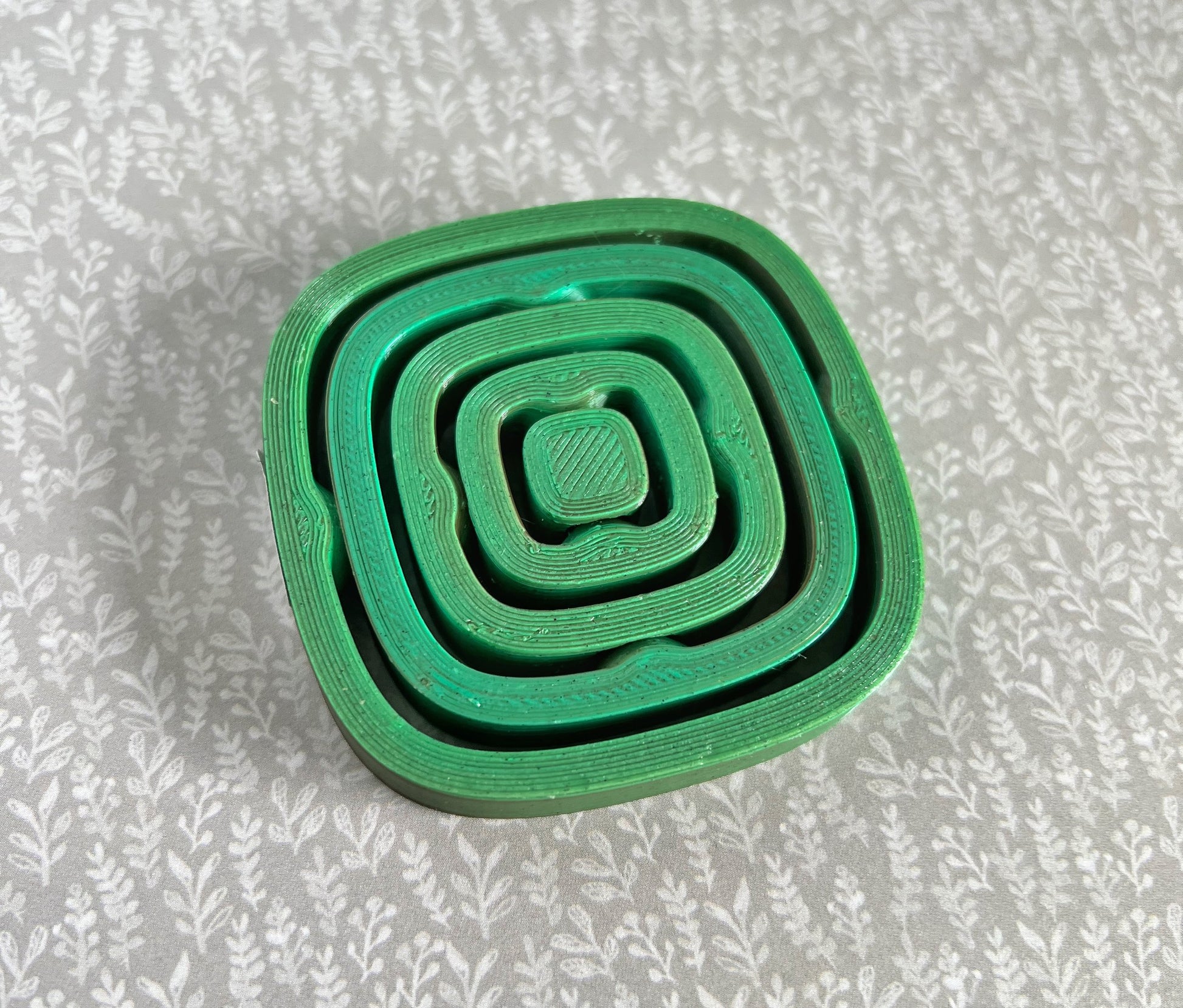 Quiet gyro square handheld 3d printed fidget and stim toy