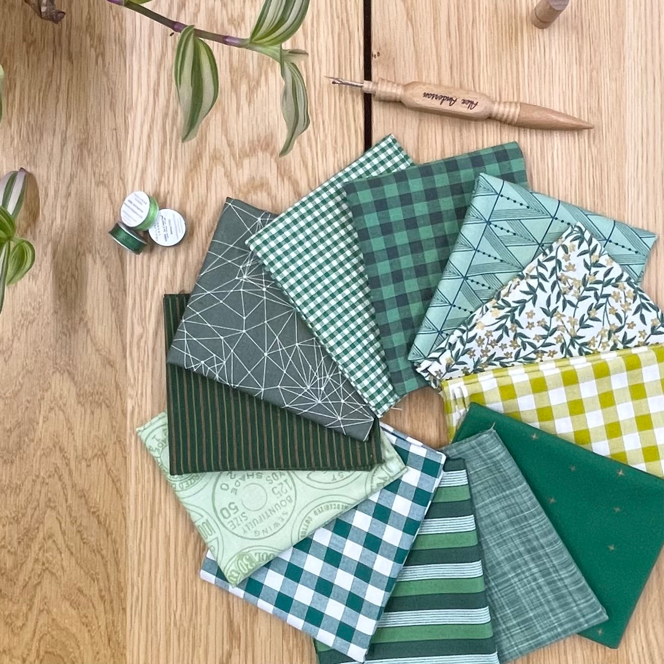 Pine Green Fat Quarter Bundle