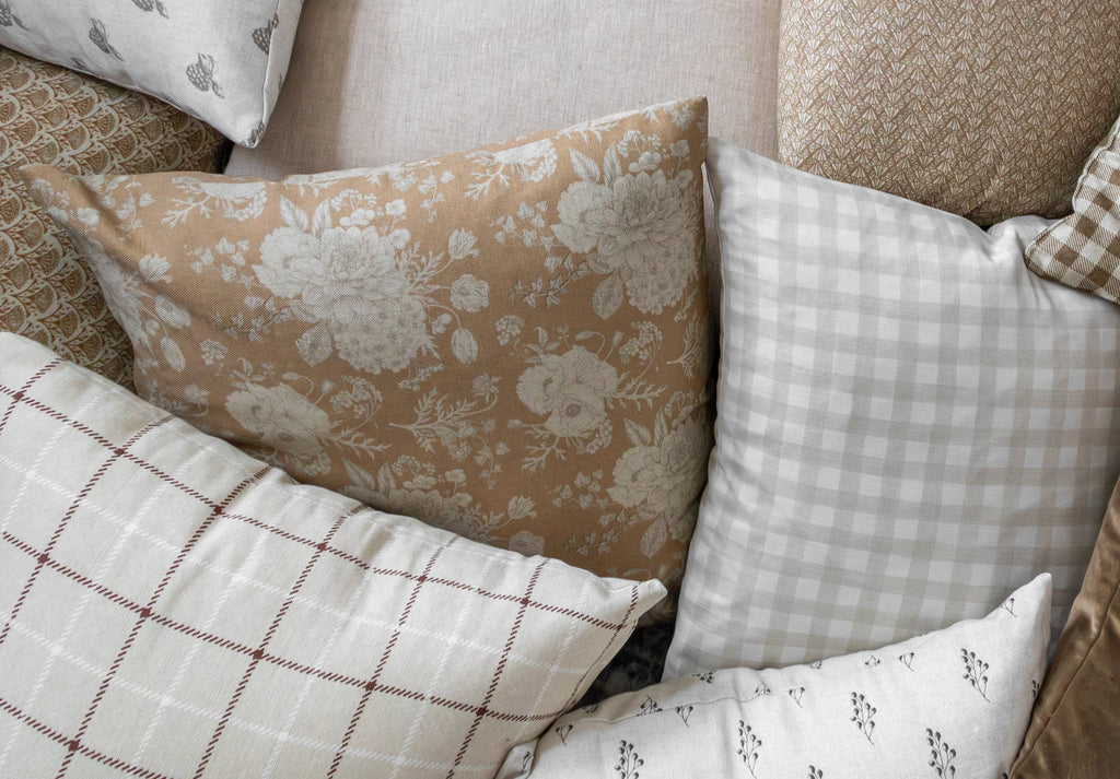 Niall | Housse de coussin géométrique neutre à empiècements 