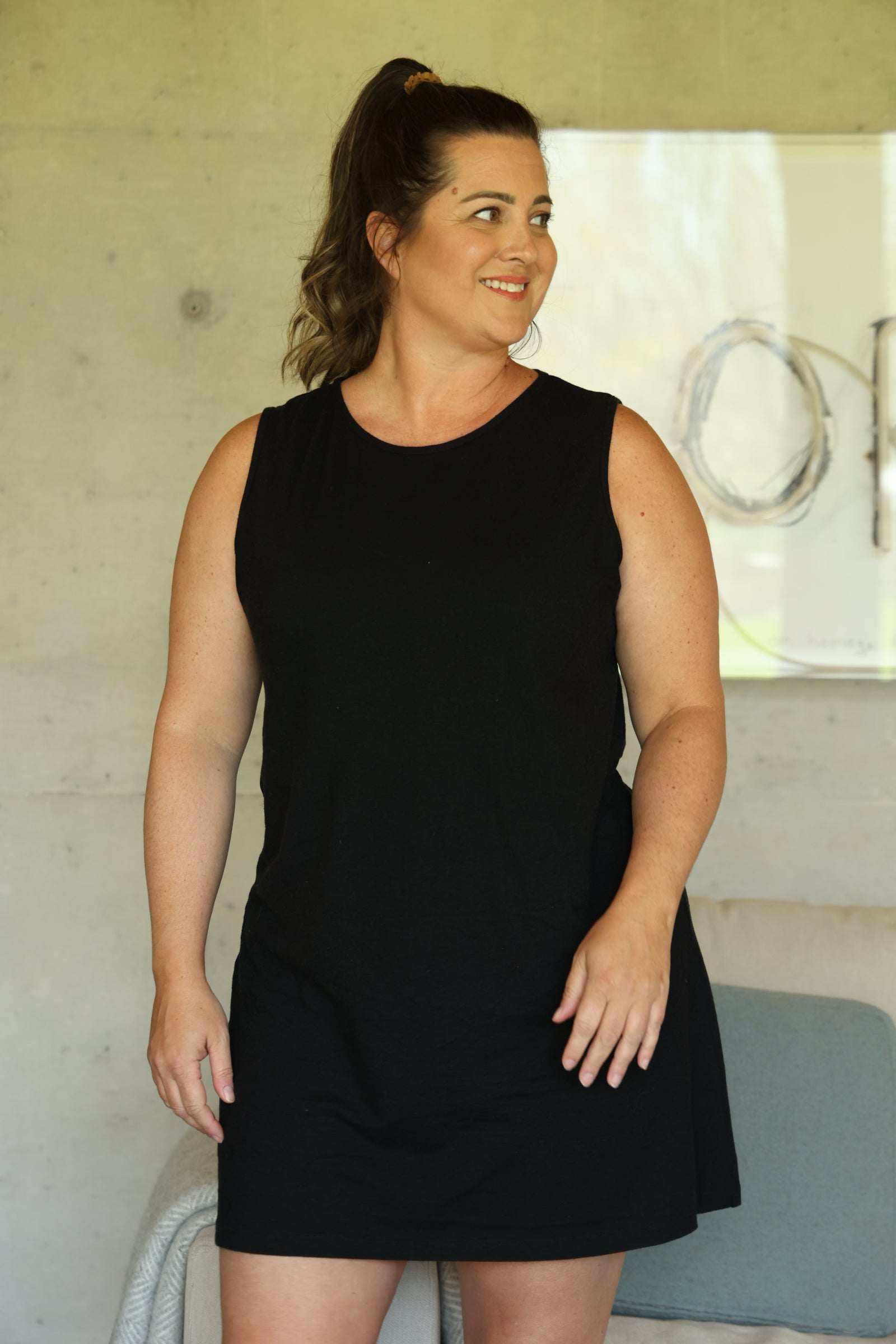 Robe de nuit rafraîchissante Simone — La robe magique pour les nuits chaudes et les journées fraîches