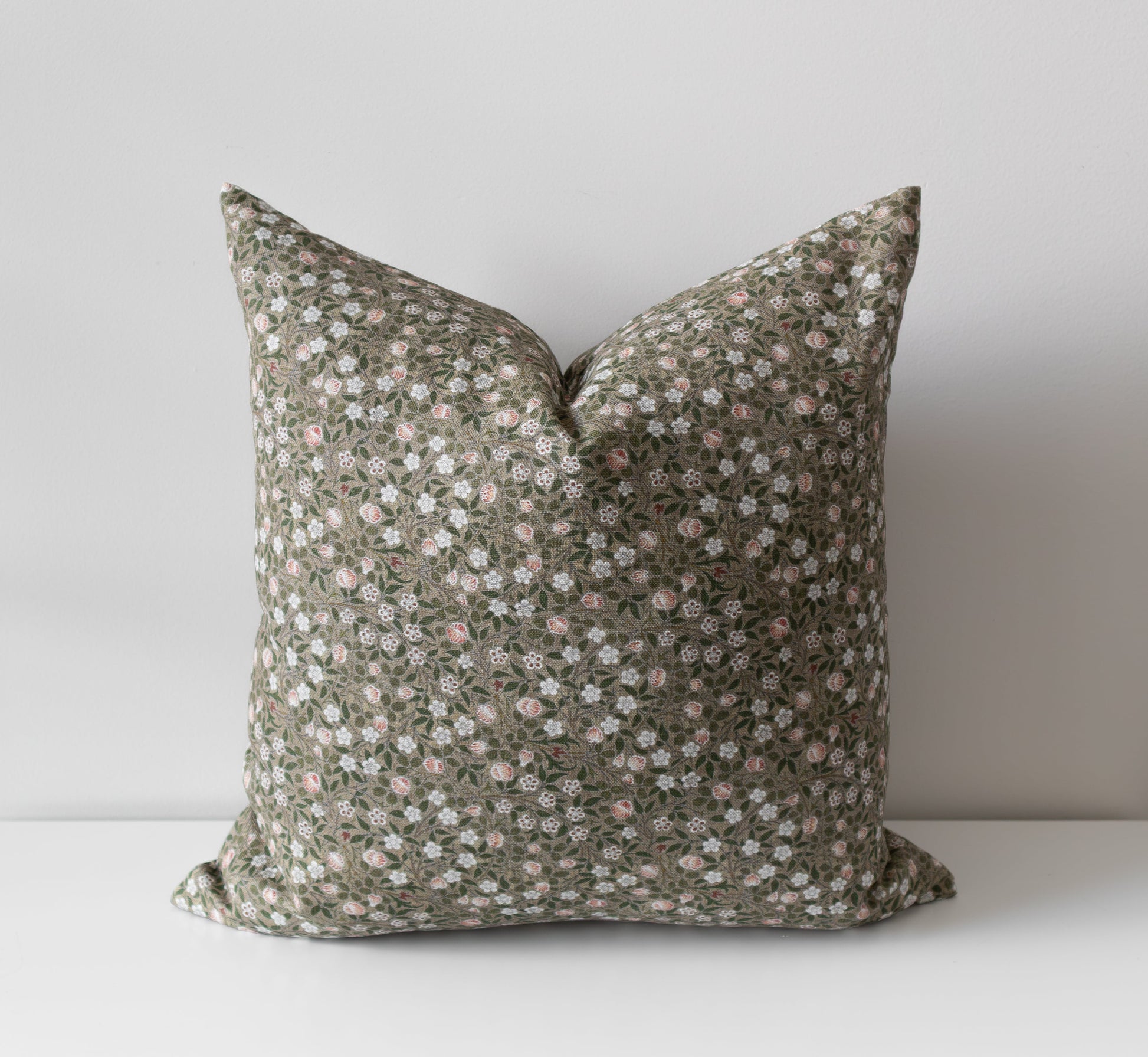 Ivy | Housse de coussin à fleurs vertes 