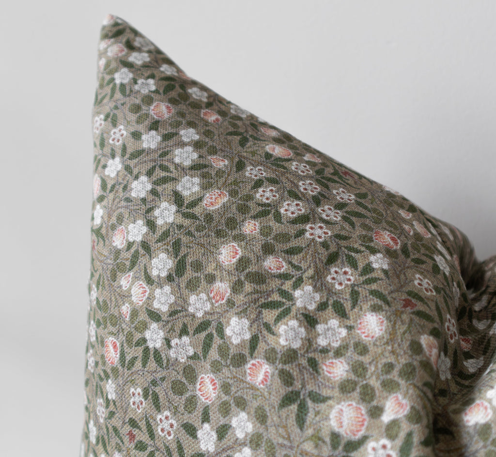 Ivy | Housse de coussin à fleurs vertes 
