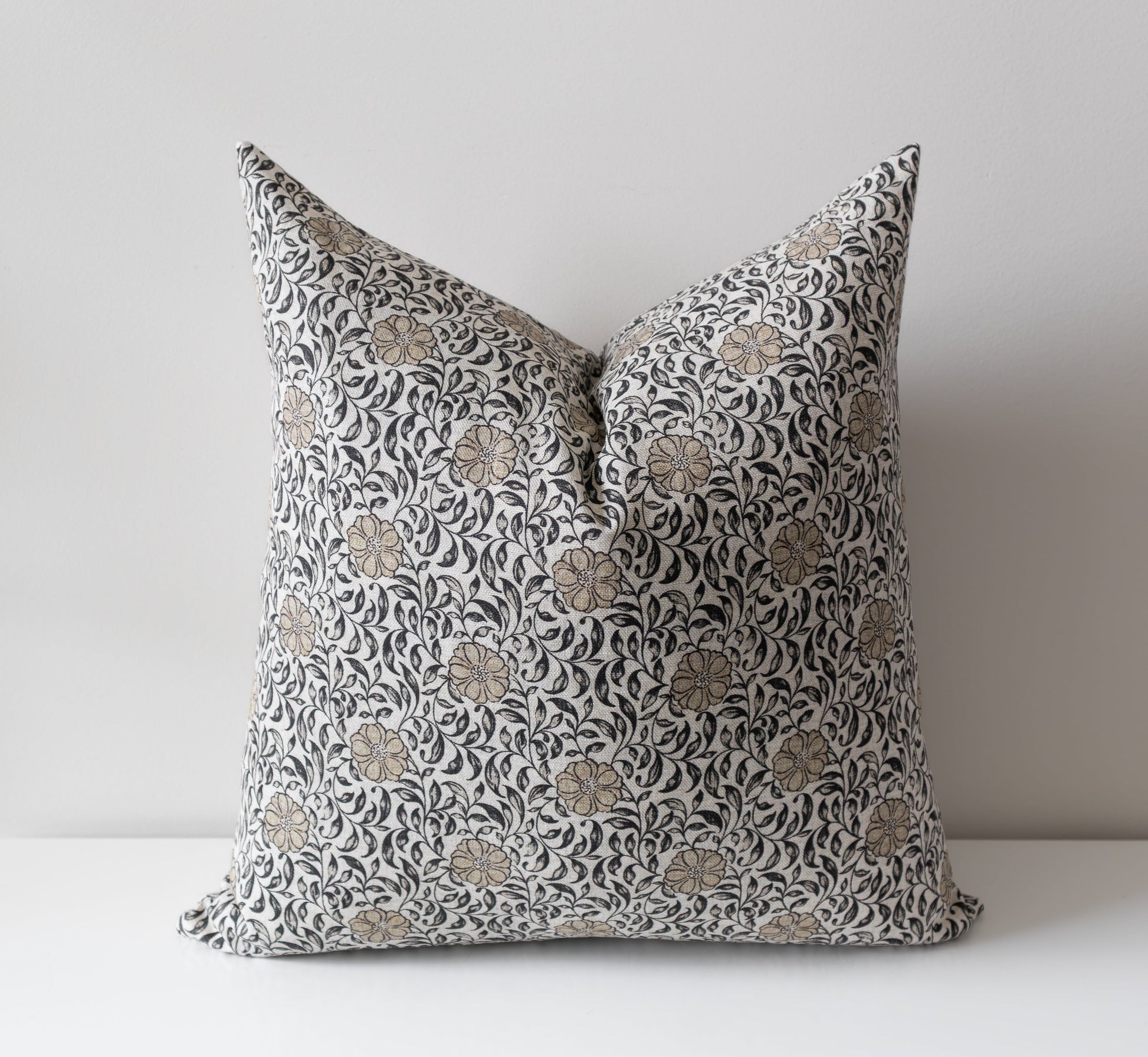 Fleur de Vie | Housse de coussin florale 