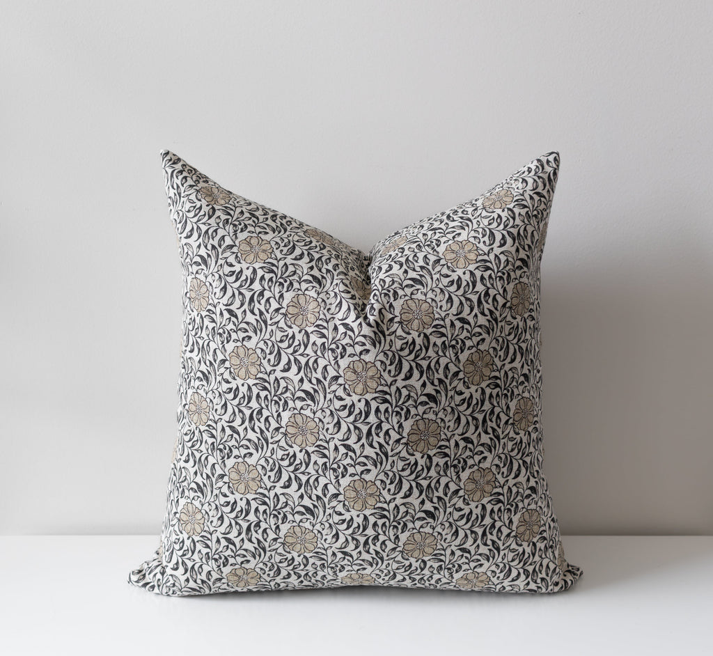 Fleur de Vie | Housse de coussin florale 