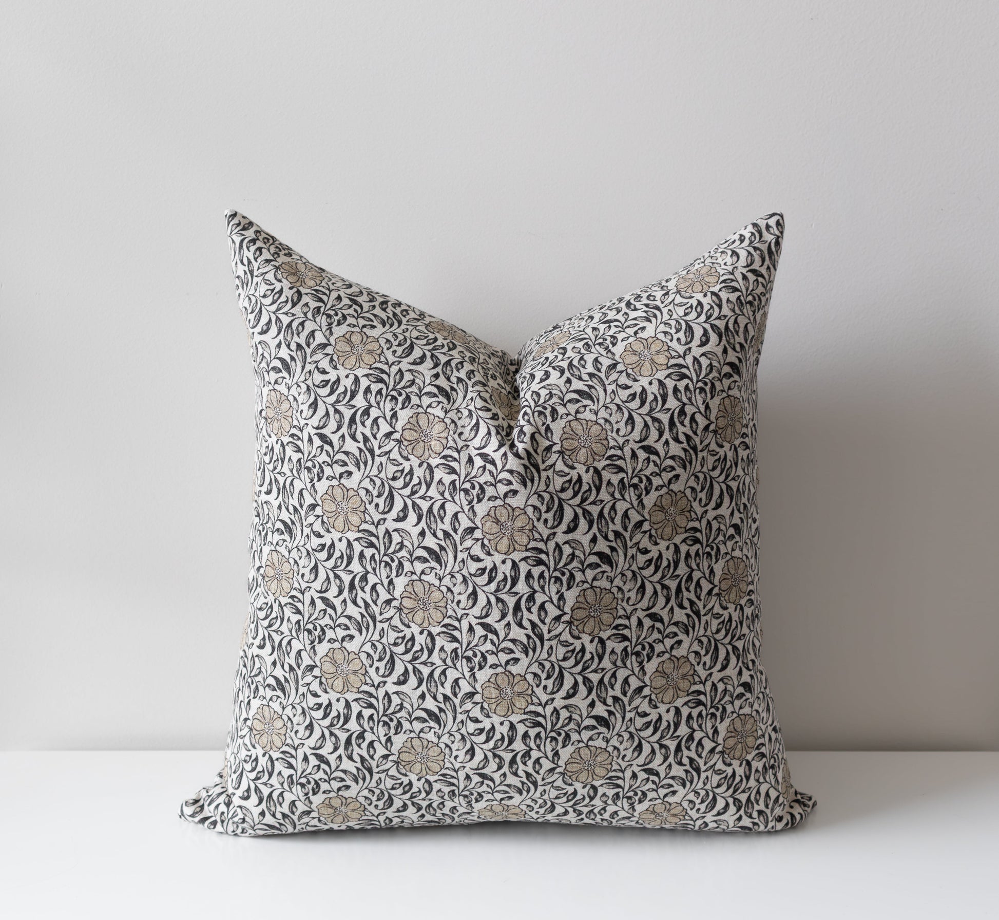 Fleur de Vie | Housse de coussin florale 
