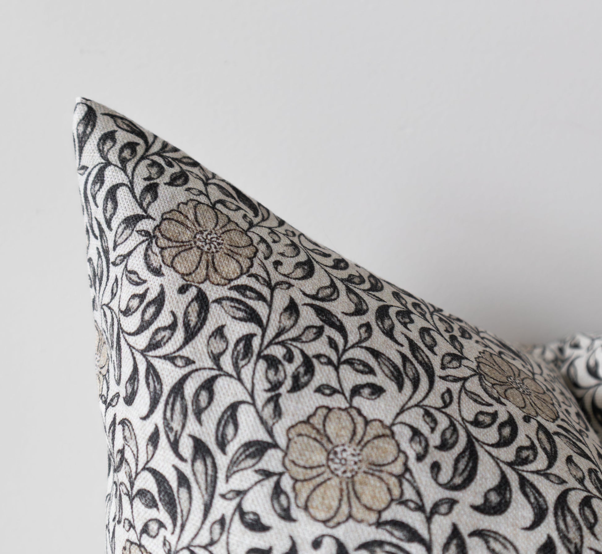 Fleur de Vie | Housse de coussin florale 