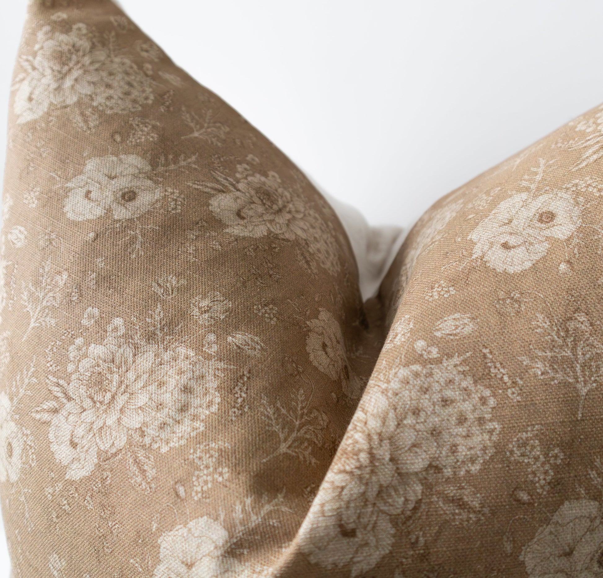 Eliora | Vintage Style Floral Pillow Cover