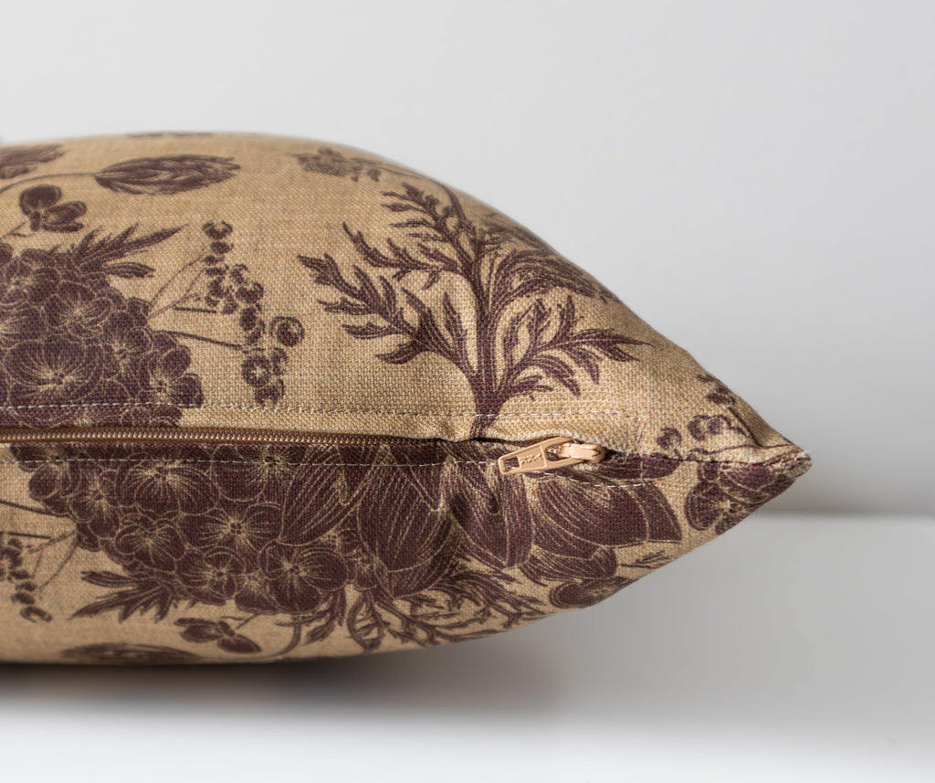 Thalassa | Housse de coussin décorative à motif floral style vintage 