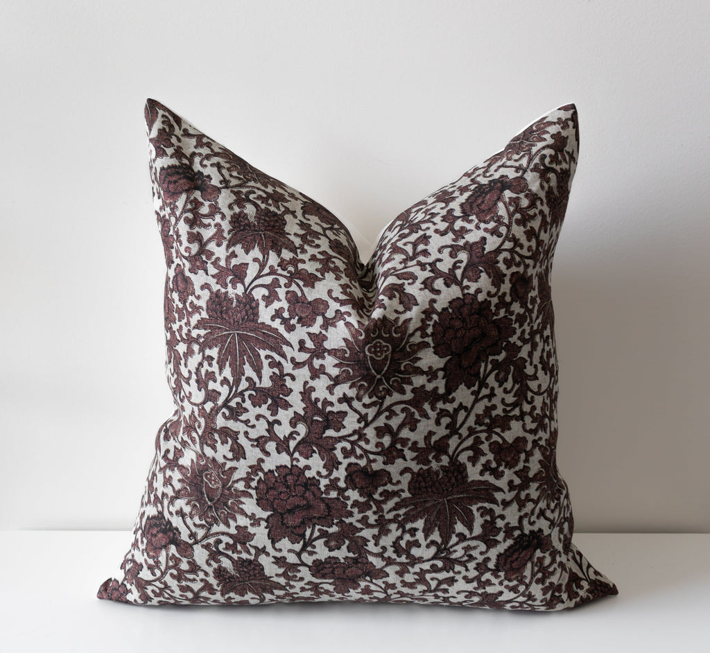 Eleanor | Vintage Floral Pillow Cover