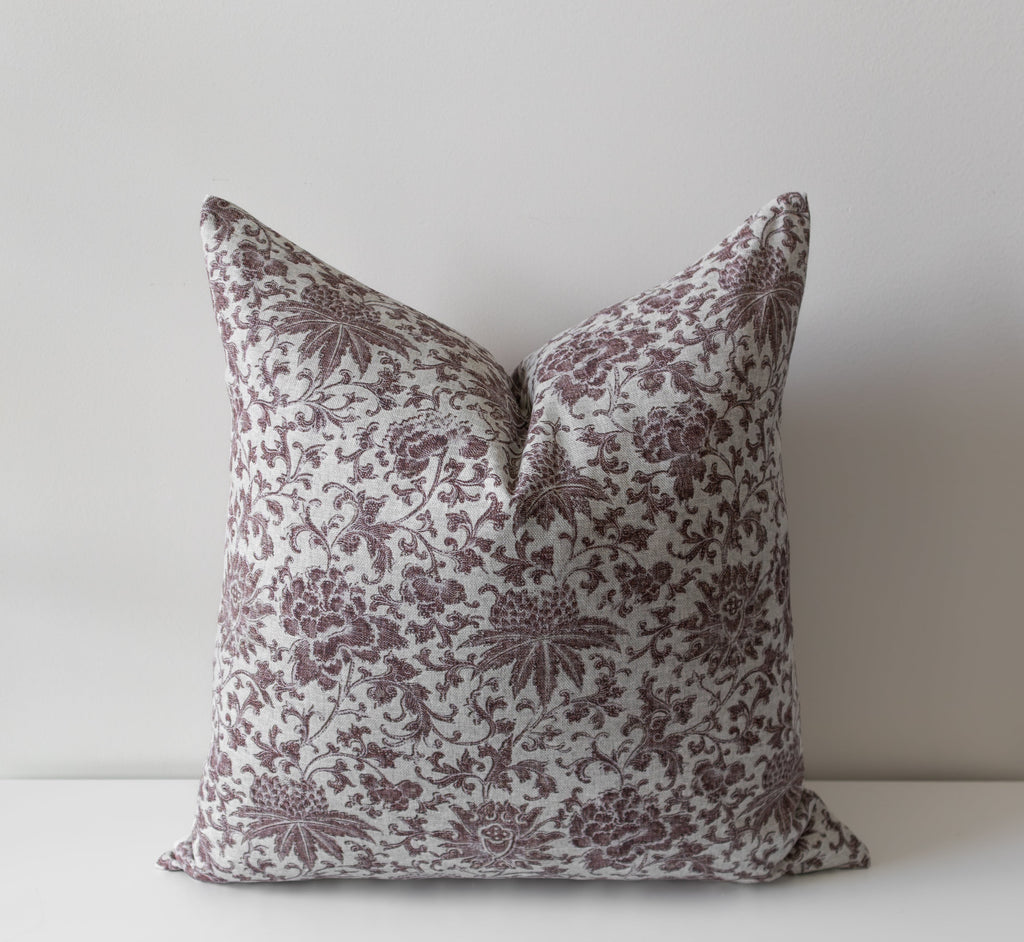 Lyra | Vintage Floral Pillow Cover