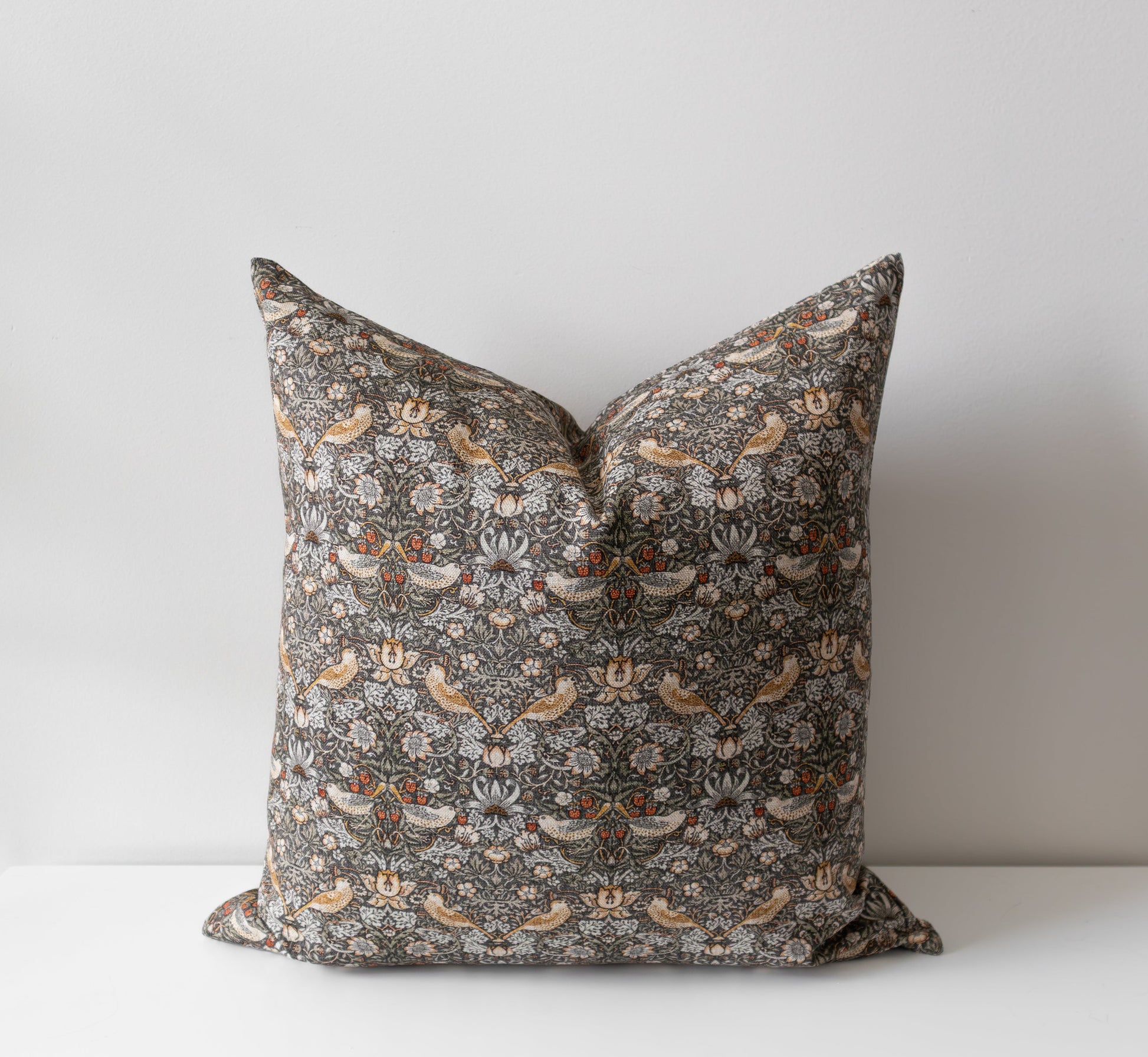 Thalia | Housse de coussin florale style vintage 