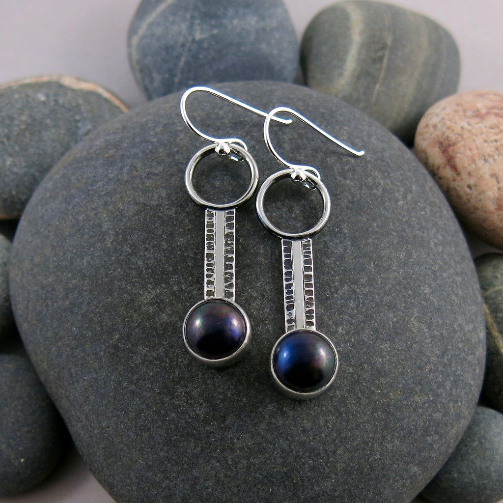 Boucles d'oreilles Pathways • Argent sterling et perles bouton noires