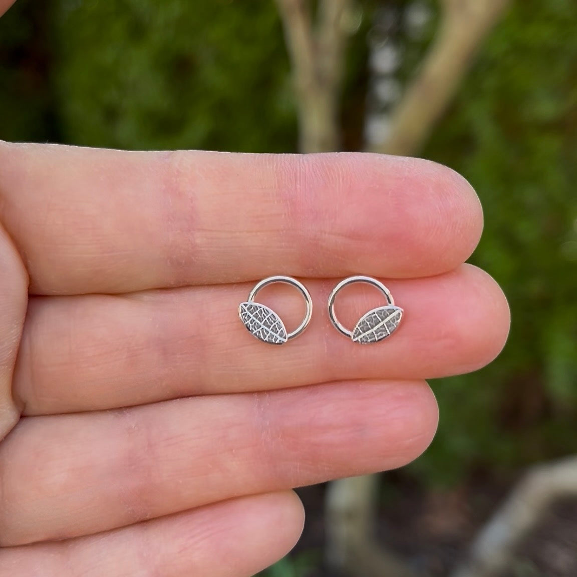 Tiny Leaf Circle Stud Earrings • Sterling Silver