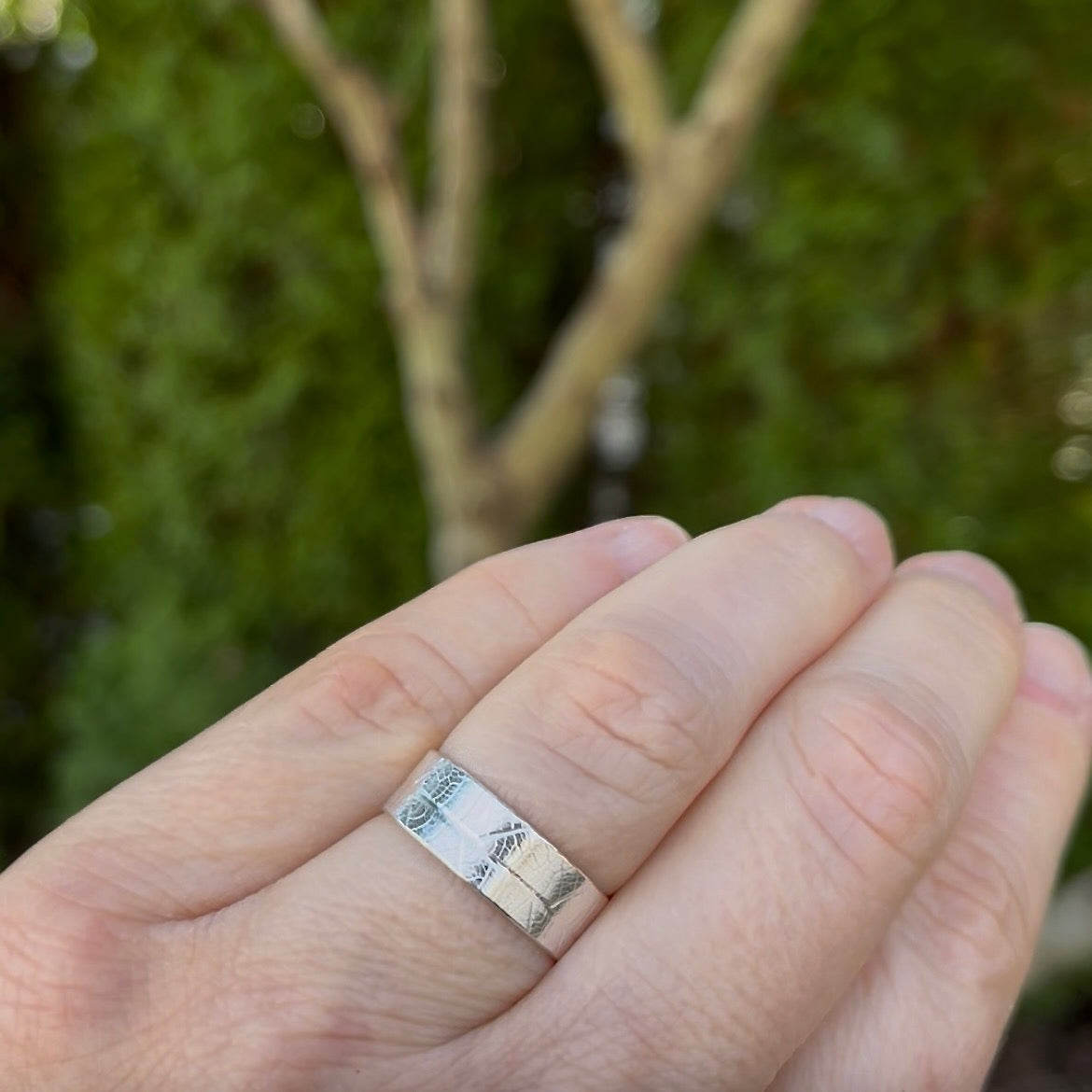 Sterling Silver Leaf Imprint Ring | 1/4" Wide Leaf Band