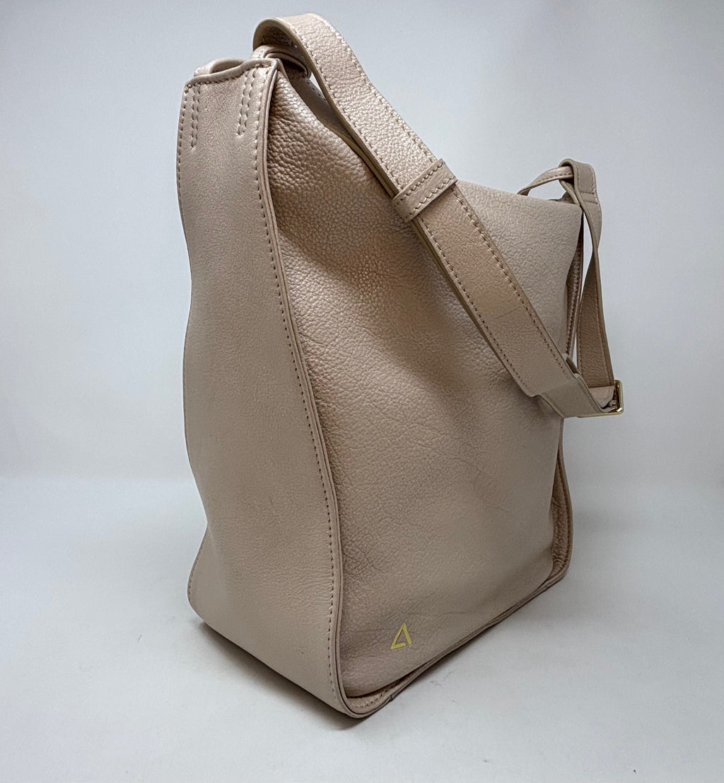 Soft Shoulder Bag, Champagne | Julie