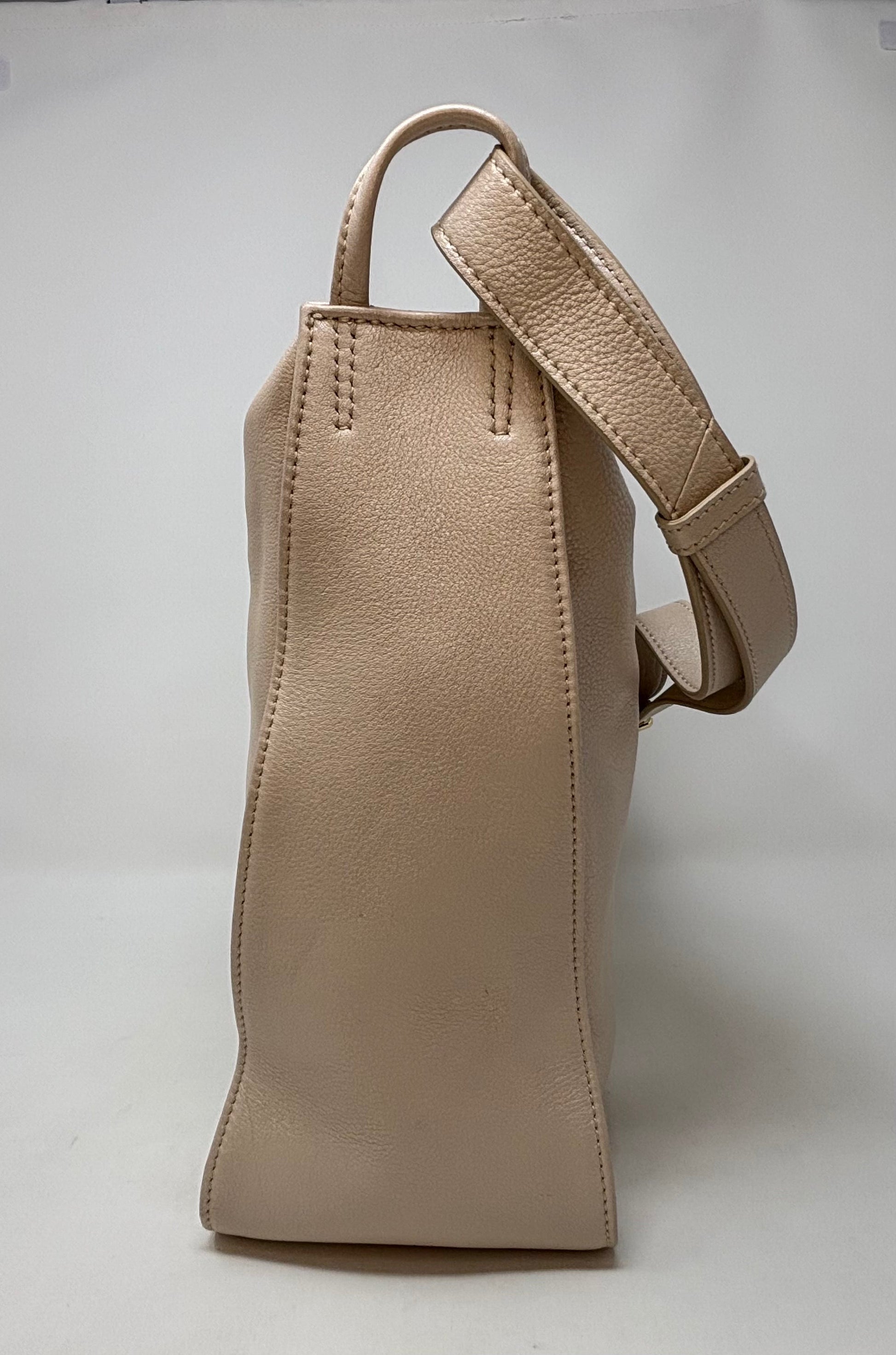 Soft Shoulder Bag, Champagne | Julie