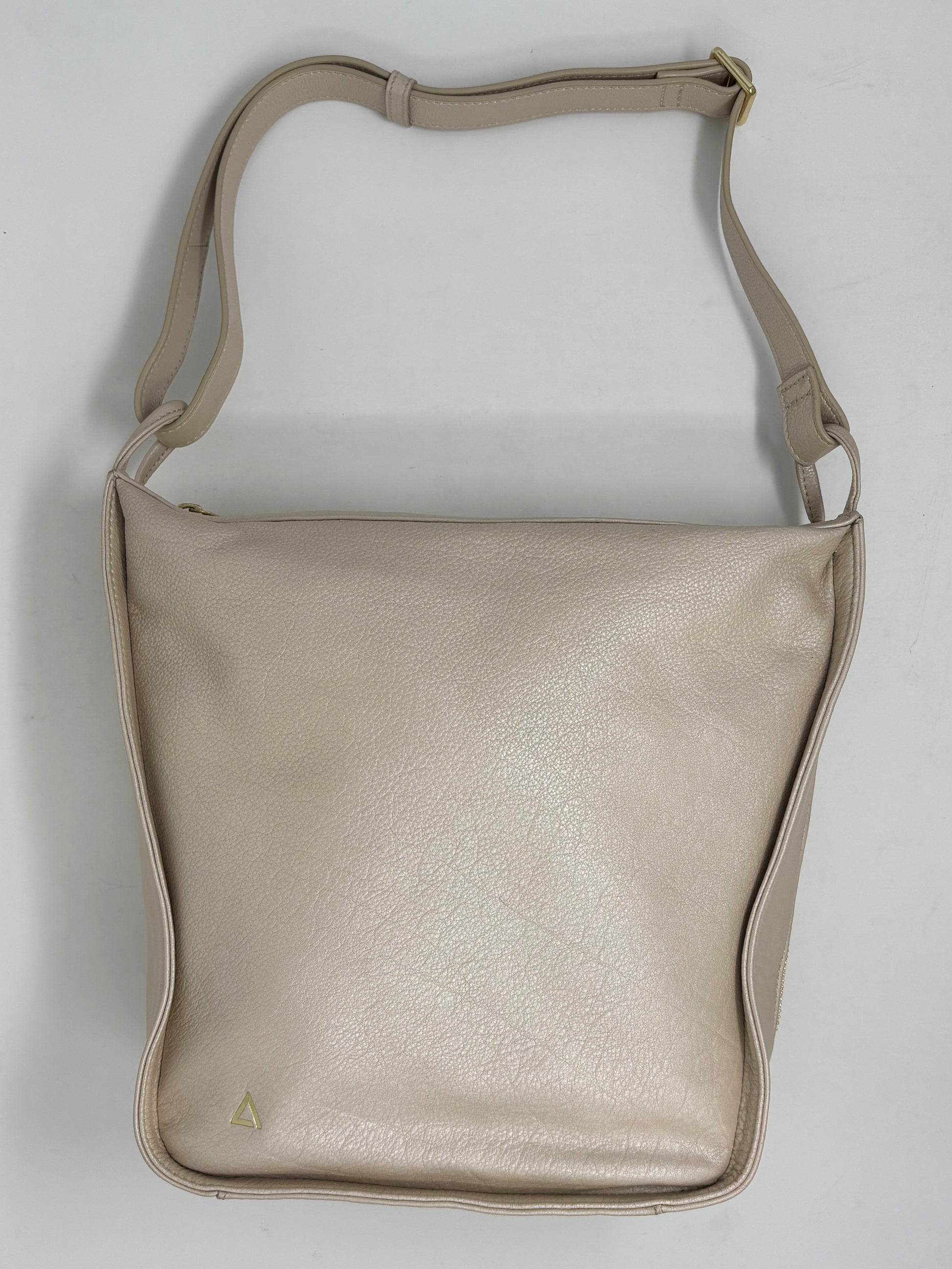 Soft Shoulder Bag, Champagne | Julie