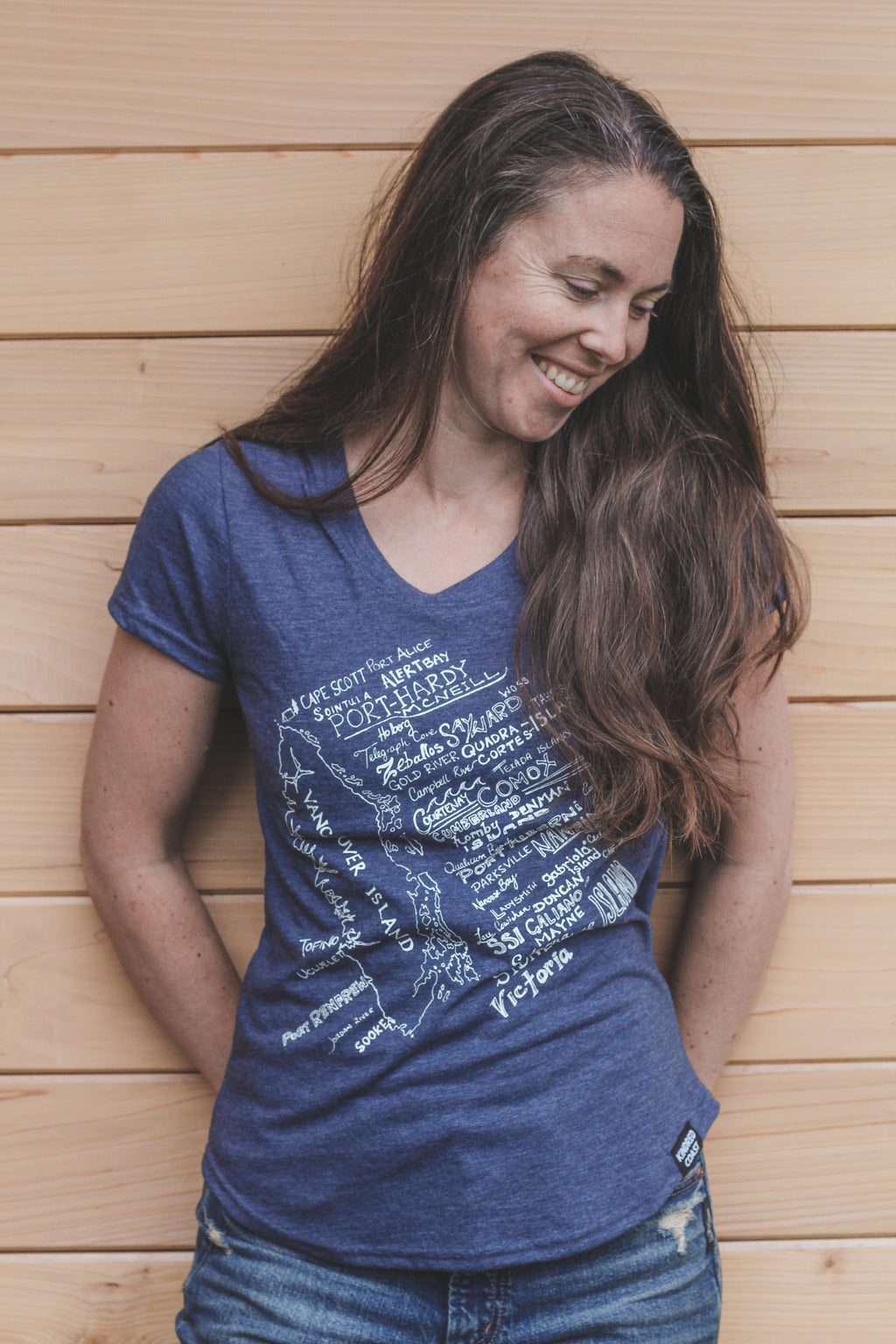 VAN ISLE - Women's Eco Tee