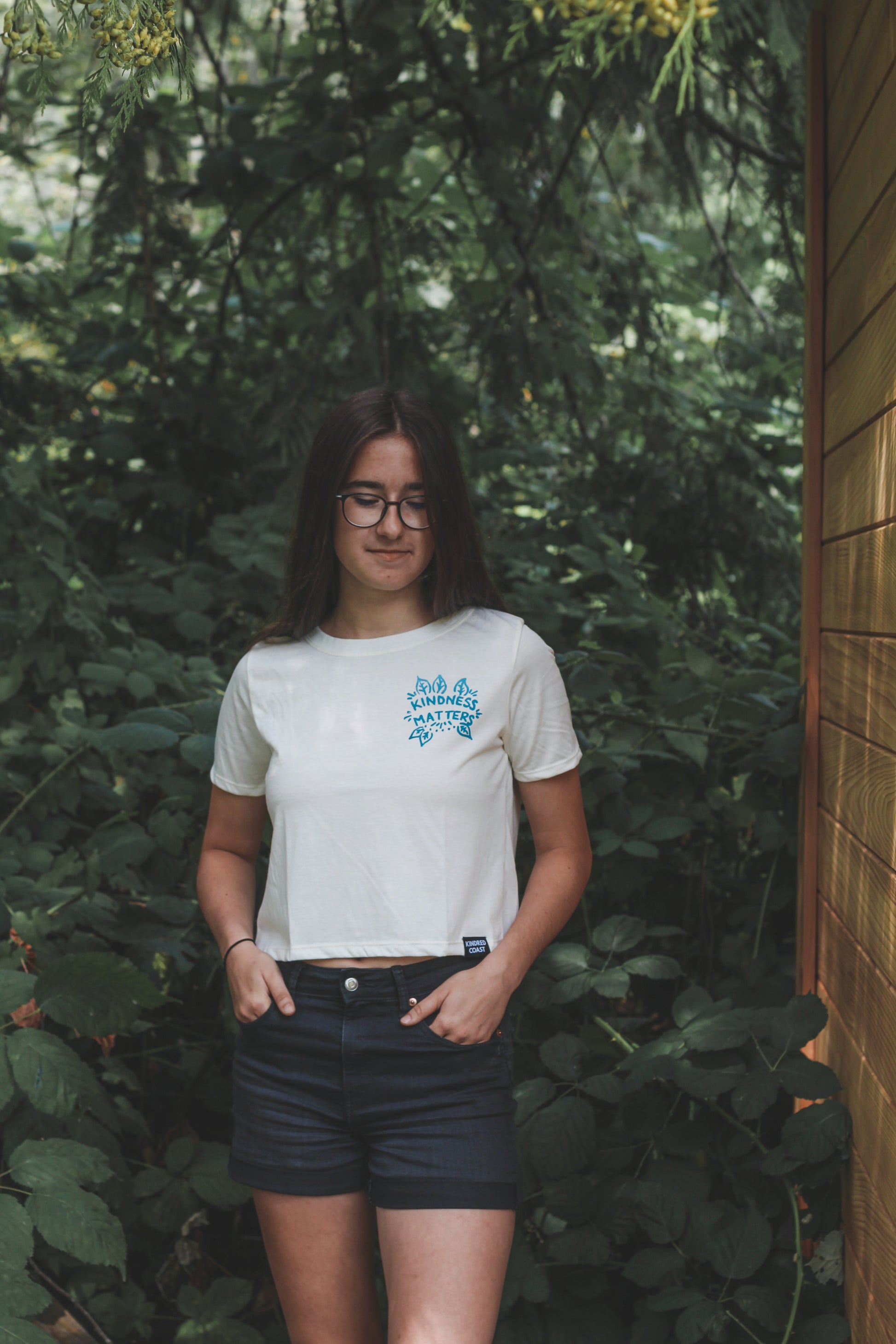 KINDNESS MATTERS - Women's Crop Tee