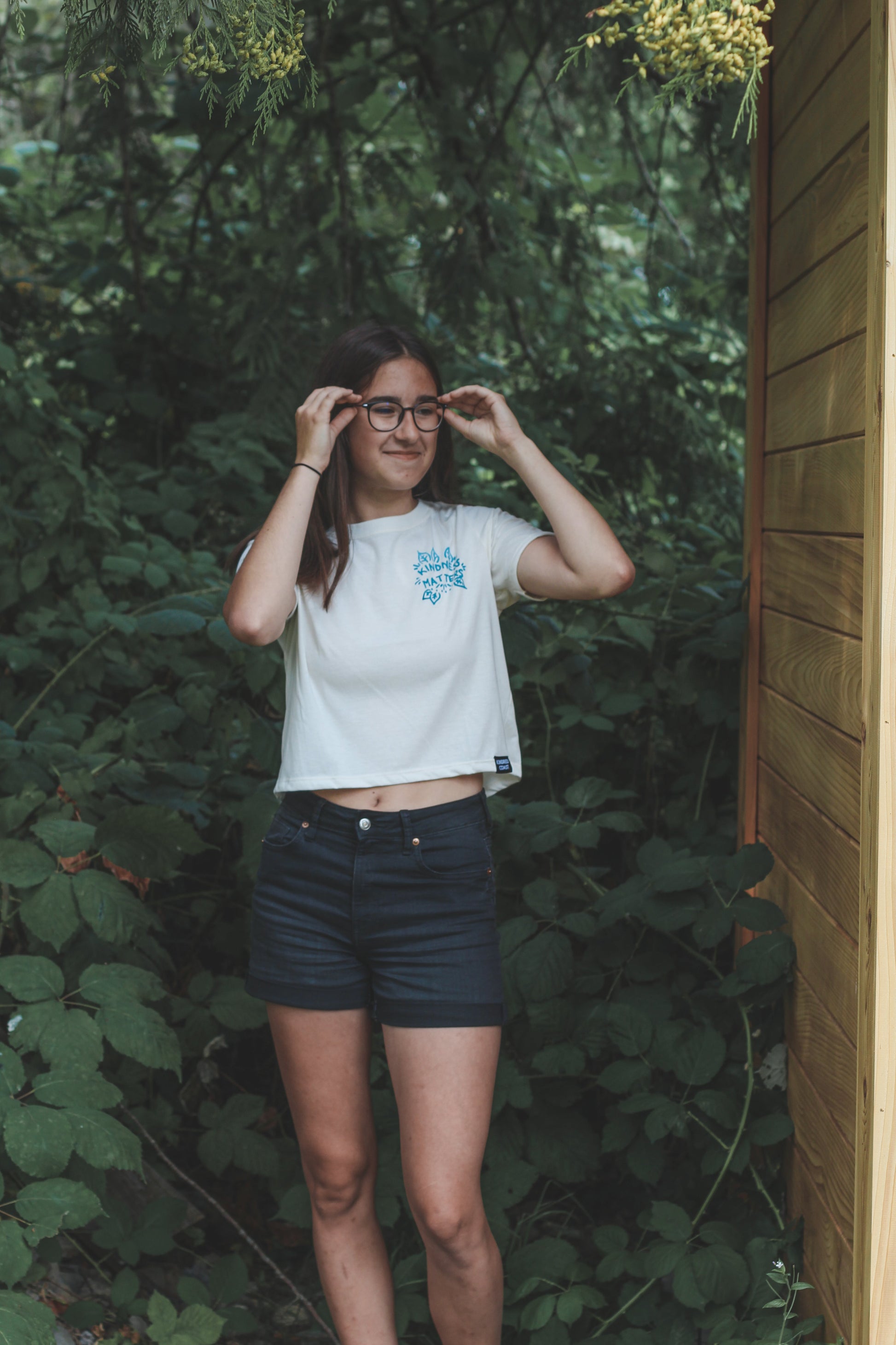 KINDNESS MATTERS - Women's Crop Tee