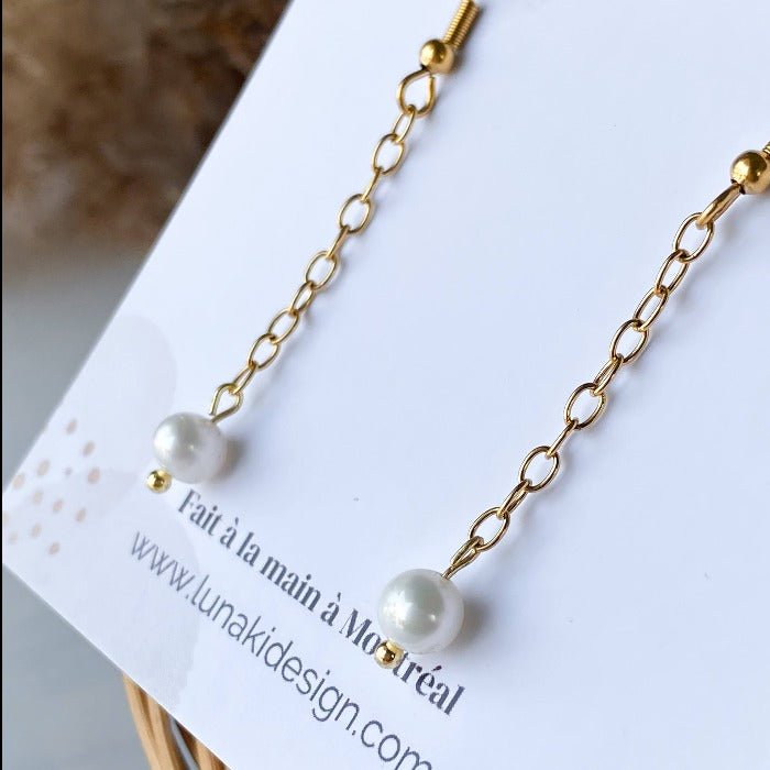 SIMPLE | Boucles pendantes avec perles d'eau douce