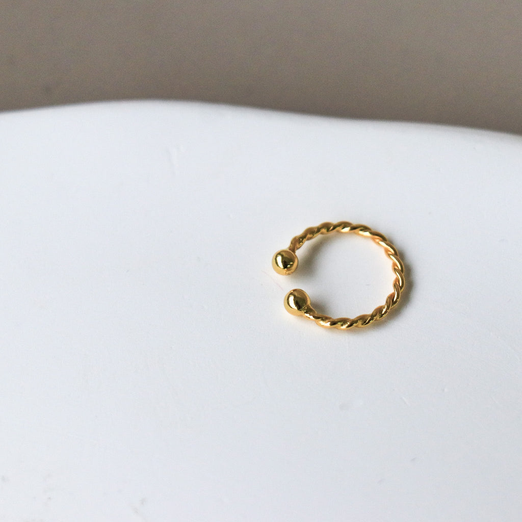 Twisted Ear Cuff - Gold