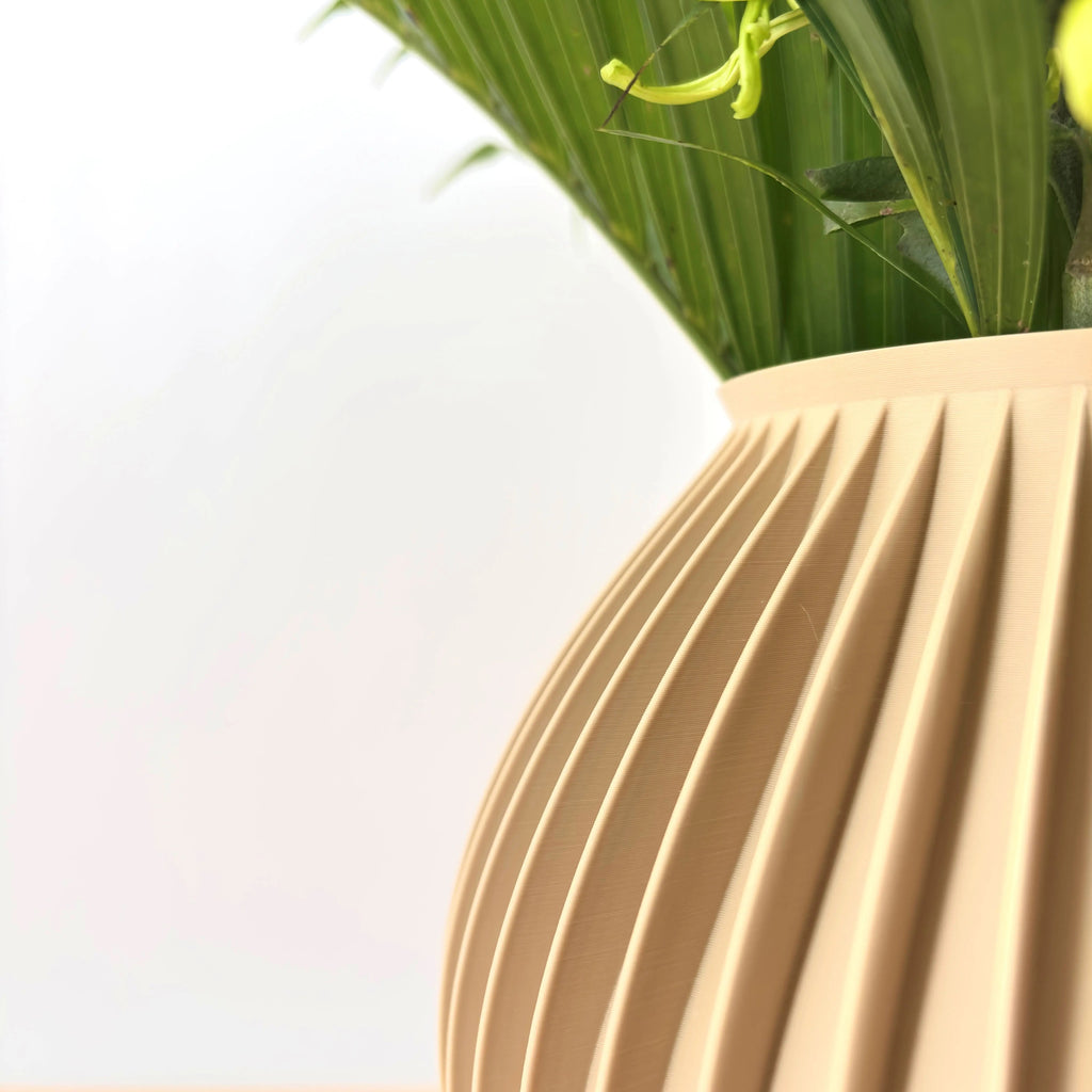MOON Vase