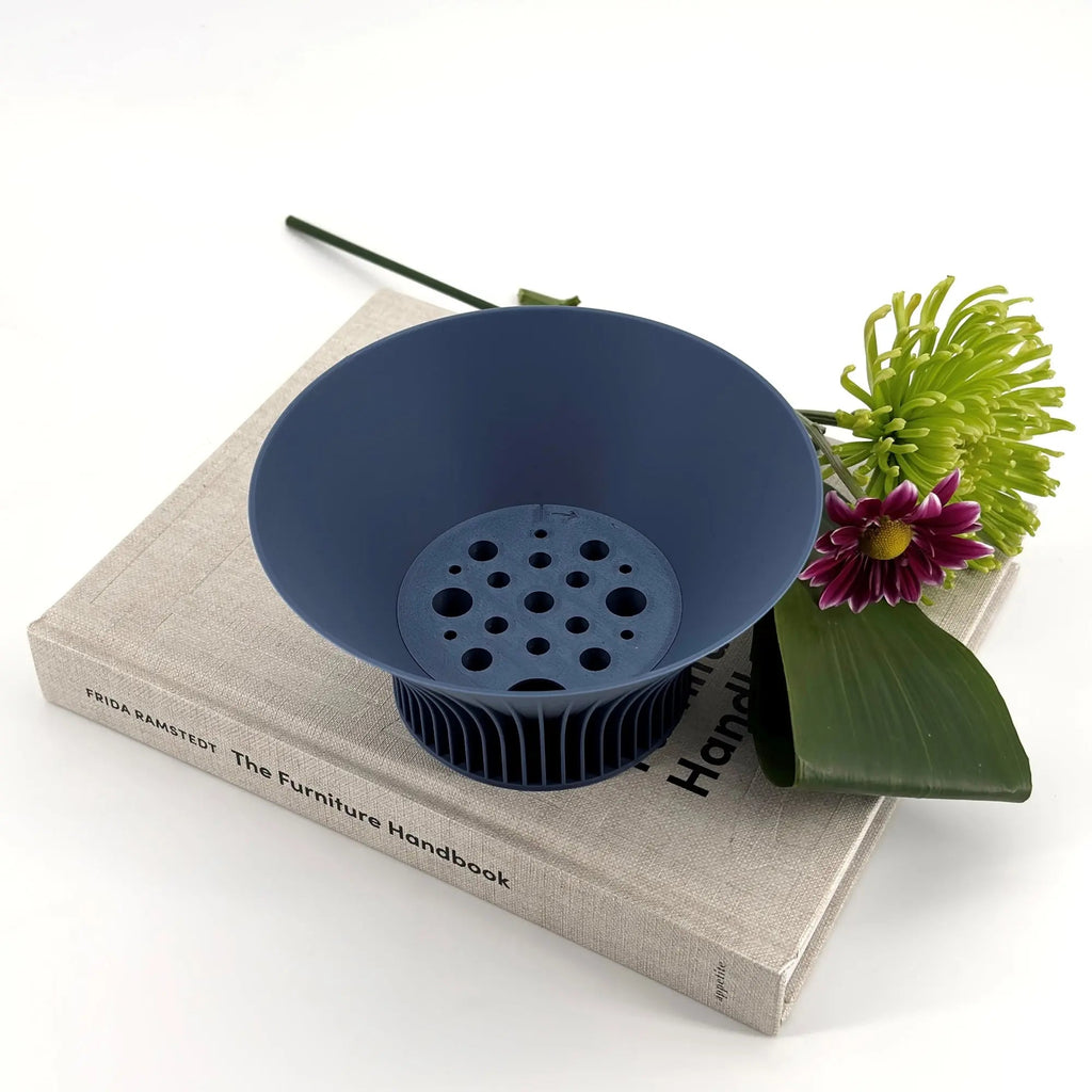 LOTUS Vase Small
