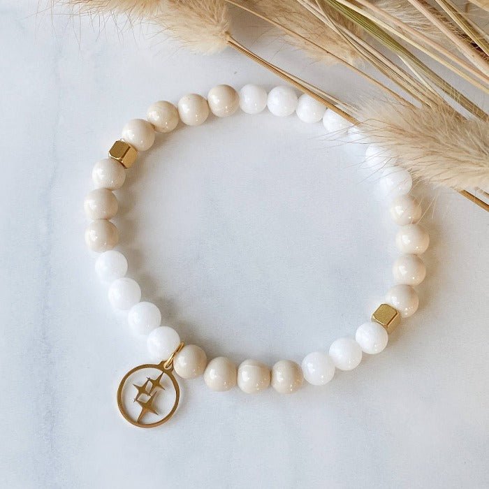 ORION | Bracelet en pierre de rivière, jade blanc et inox