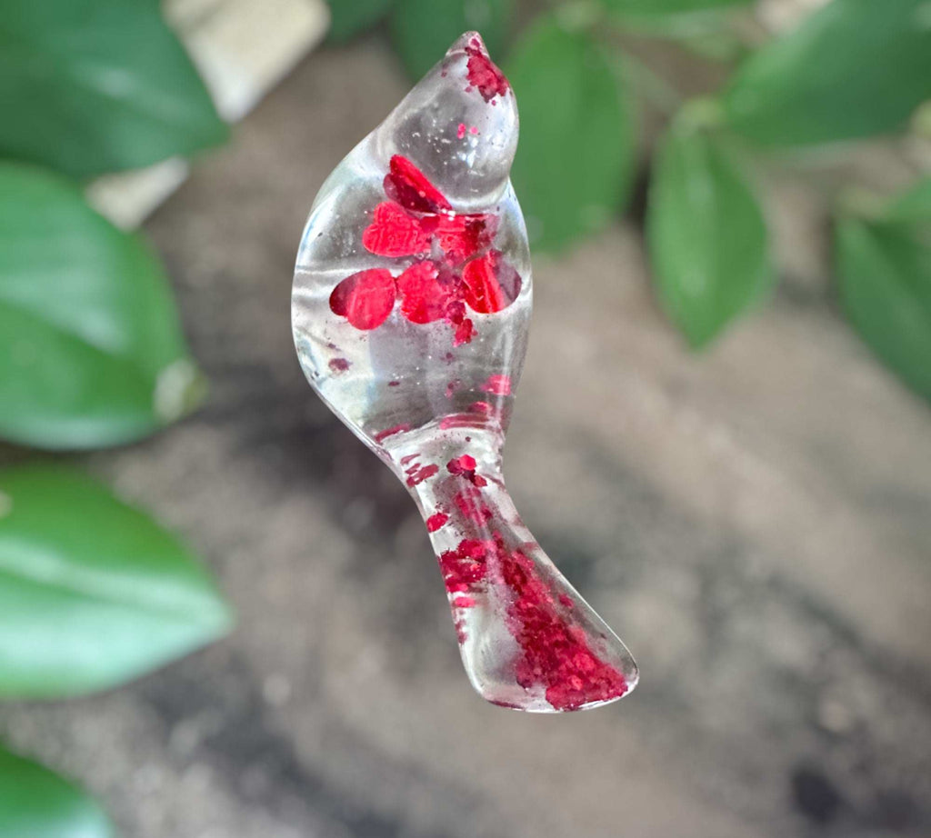 Oiseau en forme de cœur rouge flottant - Décoration d'oiseau en résine faite à la main