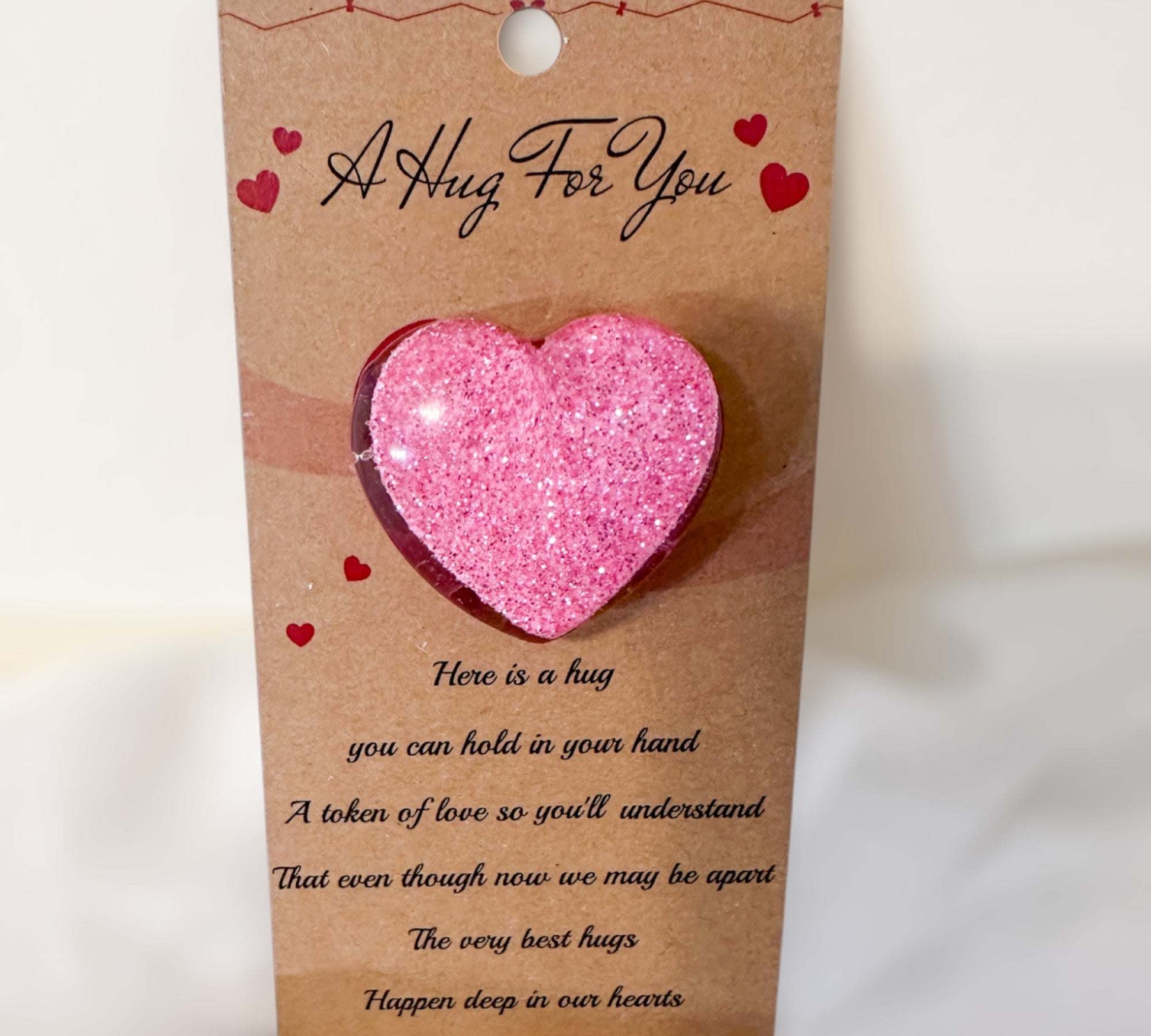 Câlin gratuit - Cadeau de fête des mères : cœur en résine fait main avec carte