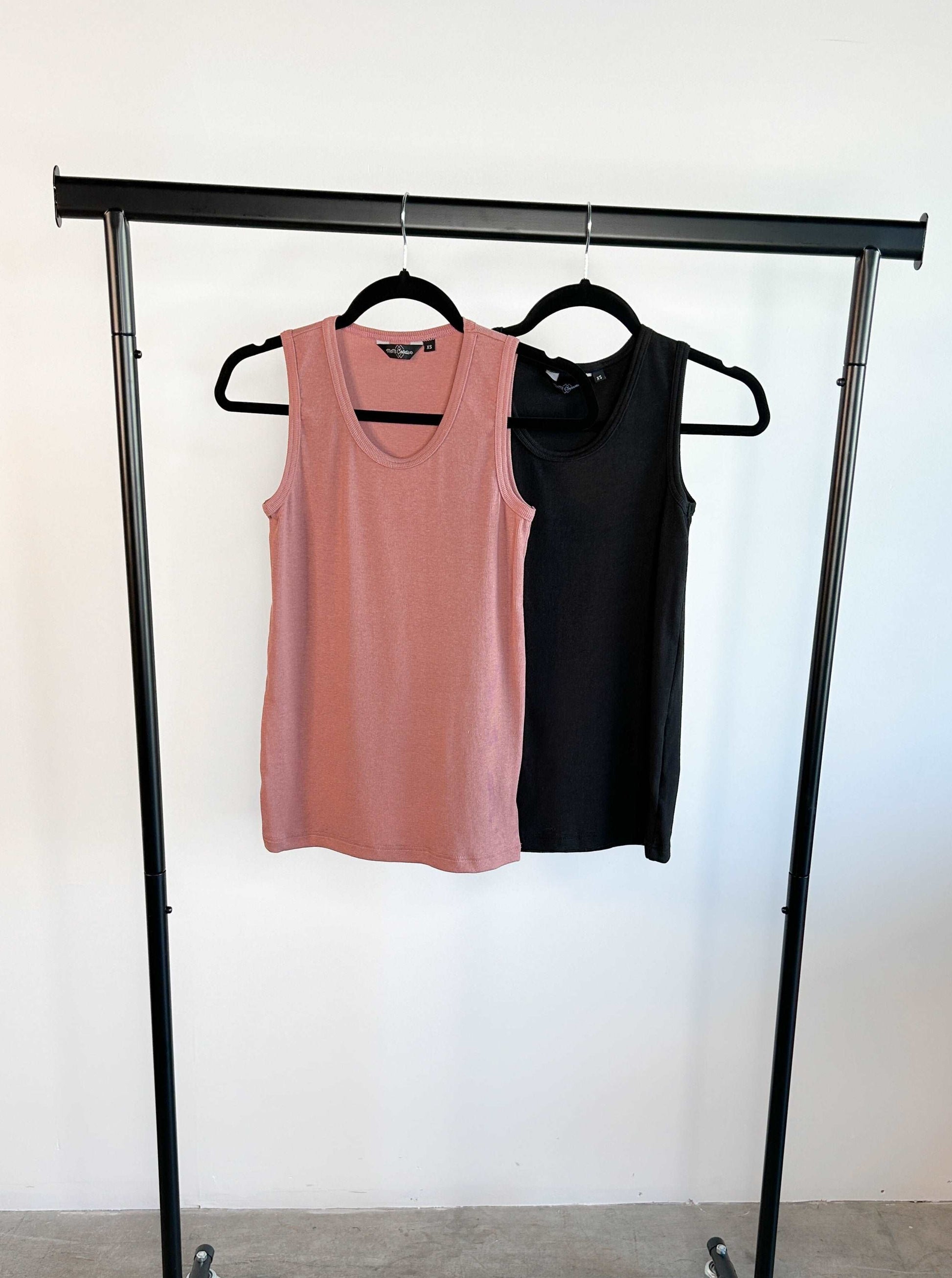 Le débardeur côtelé en blush