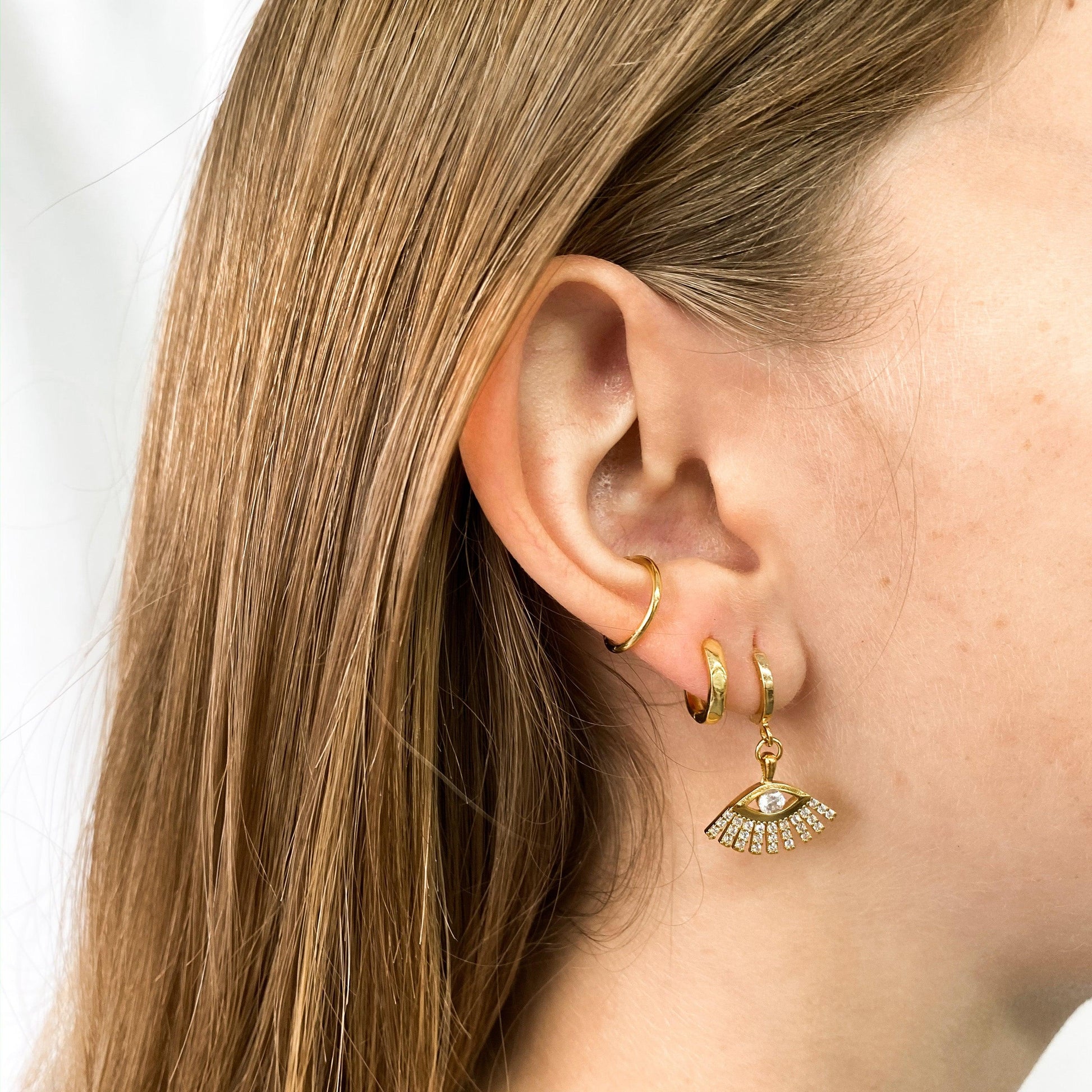 Basic Gold Ear Cuff